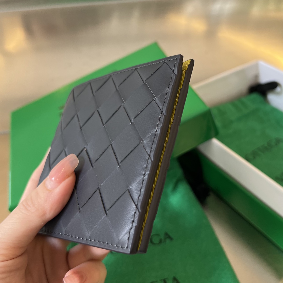 BV 葆蝶 编织双折 双面色 Intrecciato 牛皮革 短夹 长夹 钱包 男款 黑黄色B5 605721VCPQ68860