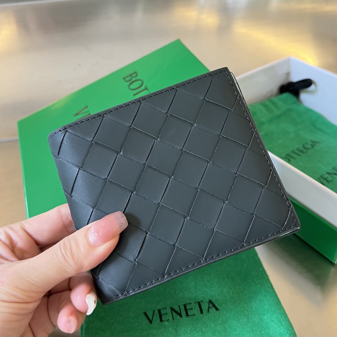 BV 葆蝶 编织双折 双面色 Intrecciato 牛皮革 短夹 长夹 钱包 男款  B5墨水瓶/淡蓝色 605721VCPQ63019