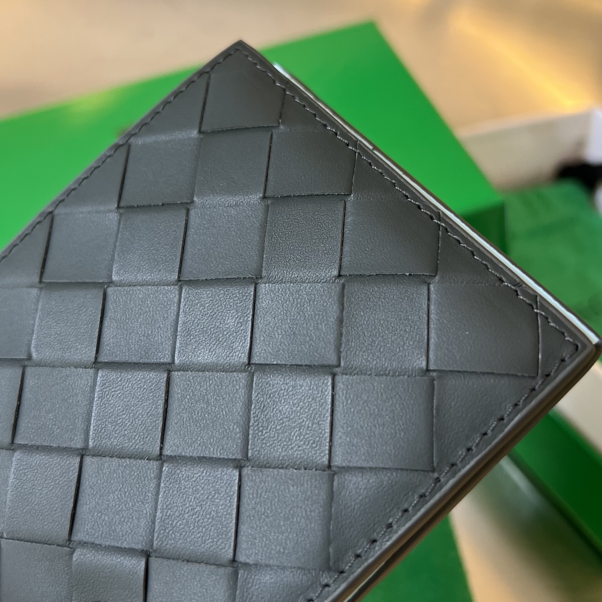 BV 葆蝶 编织双折 双面色 Intrecciato 牛皮革 短夹 长夹 钱包 男款  B5墨水瓶/淡蓝色 605721VCPQ63019