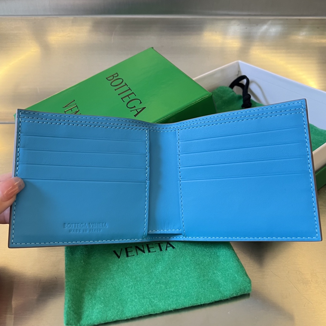 BV 葆蝶 编织双折 双面色 Intrecciato 牛皮革 短夹 长夹 钱包 男款  B5 墨水瓶/淡蓝色 605721VCPQ61249