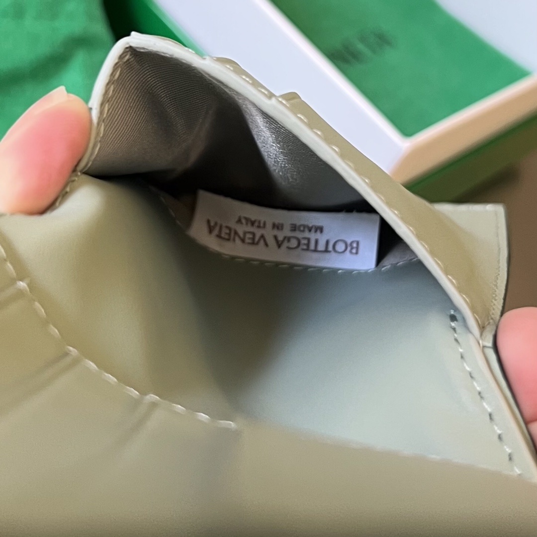 BV 葆蝶 编织双折 双面色 Intrecciato 牛皮革 短夹 长夹 钱包 男款  B5雨树绿拼鼠尾草绿 605721VCPQ61127