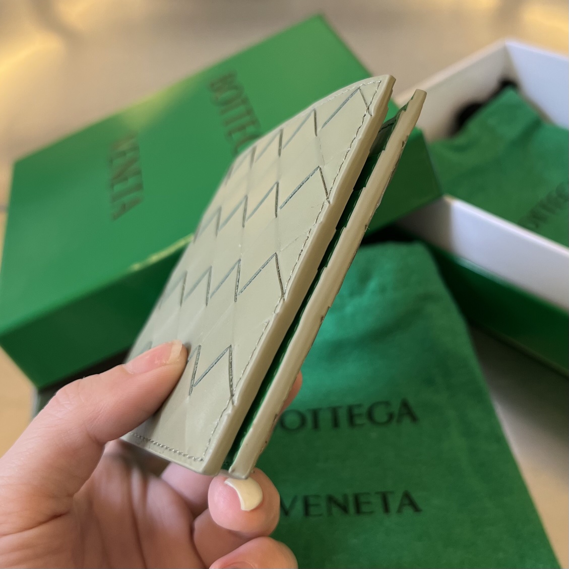 BV 葆蝶 编织双折 双面色 Intrecciato 牛皮革 短夹 长夹 钱包 男款  B5石灰绿色605721 