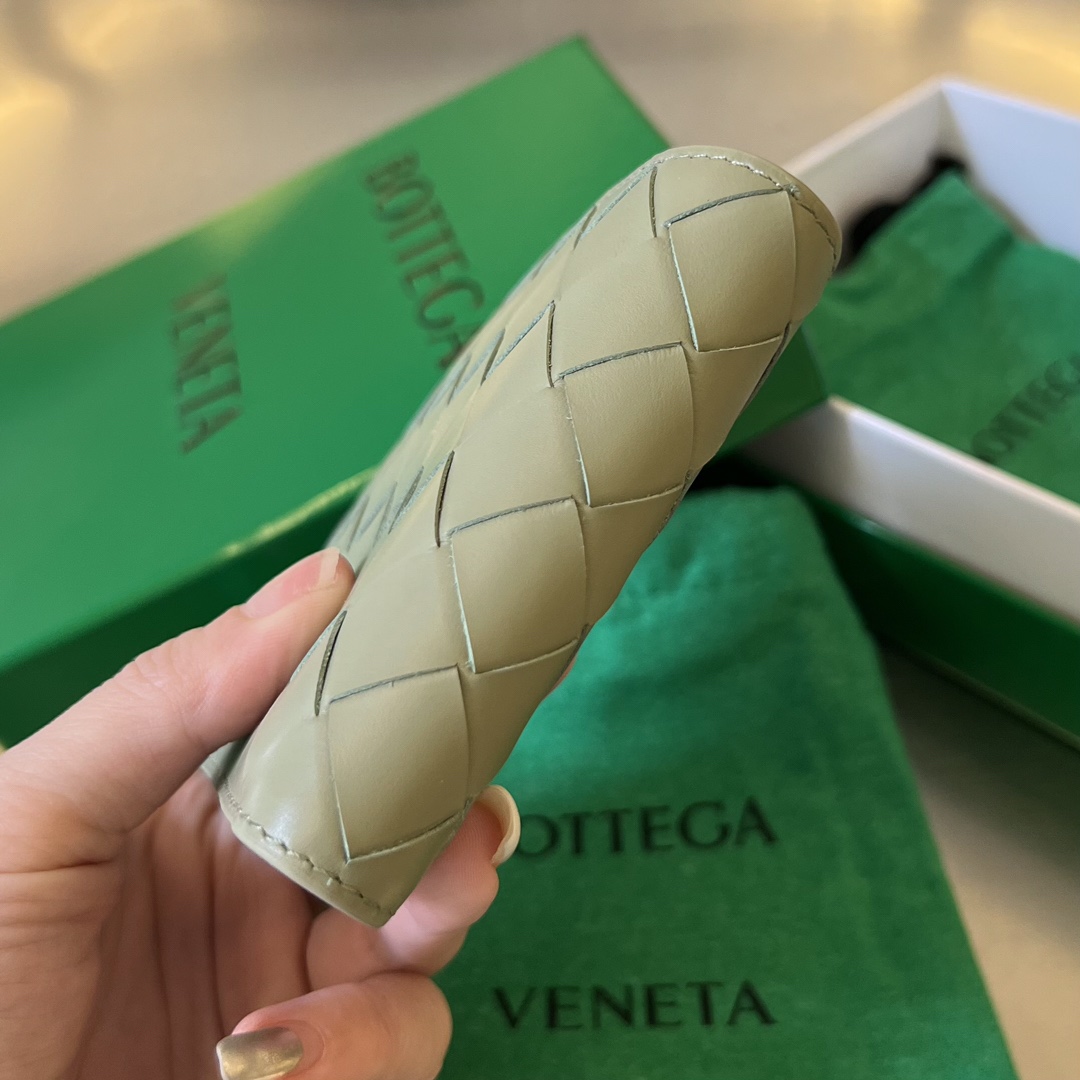 BV 葆蝶 编织双折 双面色 Intrecciato 牛皮革 短夹 长夹 钱包 男款  B5石灰绿色605721 