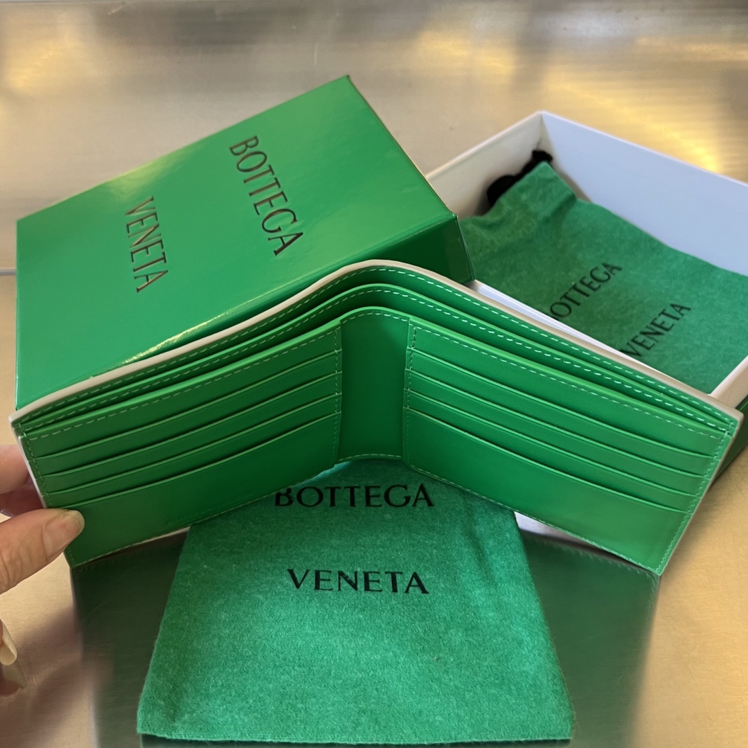 BV 葆蝶 编织双折 双面色 Intrecciato 牛皮革 短夹 长夹 钱包 男款  B5石灰绿色605721 