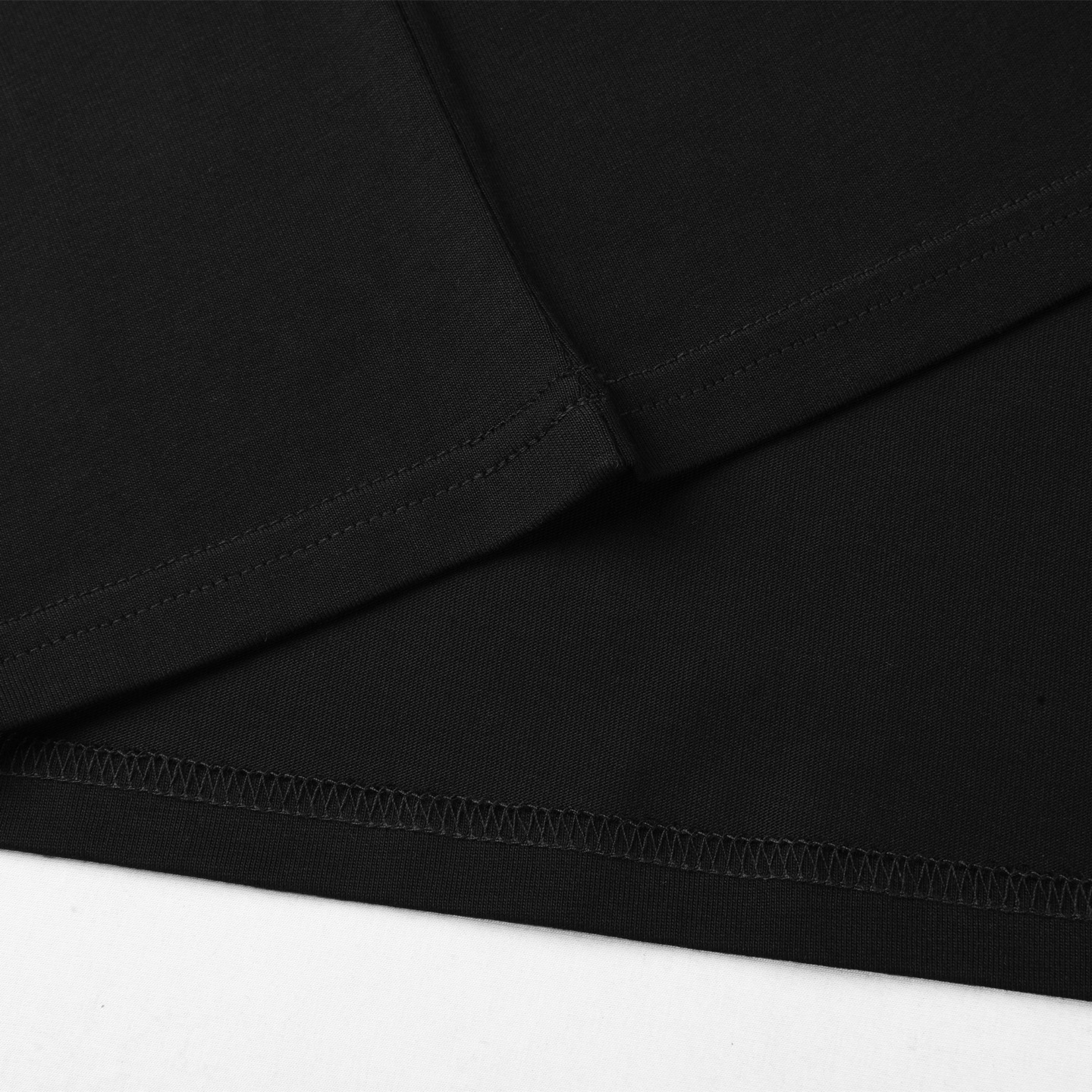 Balenciaga 巴黎世家 双B字母logo 印花短袖 T恤 圆领 短款 夏季 黑色A5  764235TSVU41083