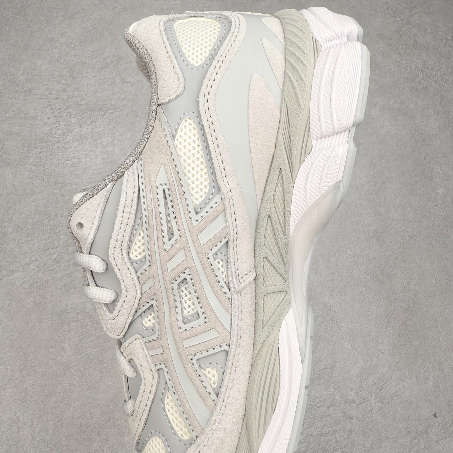 新版  ASICS GEL-NYC  亚瑟士 低筒 减震 户外 运动鞋 跑步鞋  休闲鞋 板鞋 男女同款波鞋   灰白 1203A663101