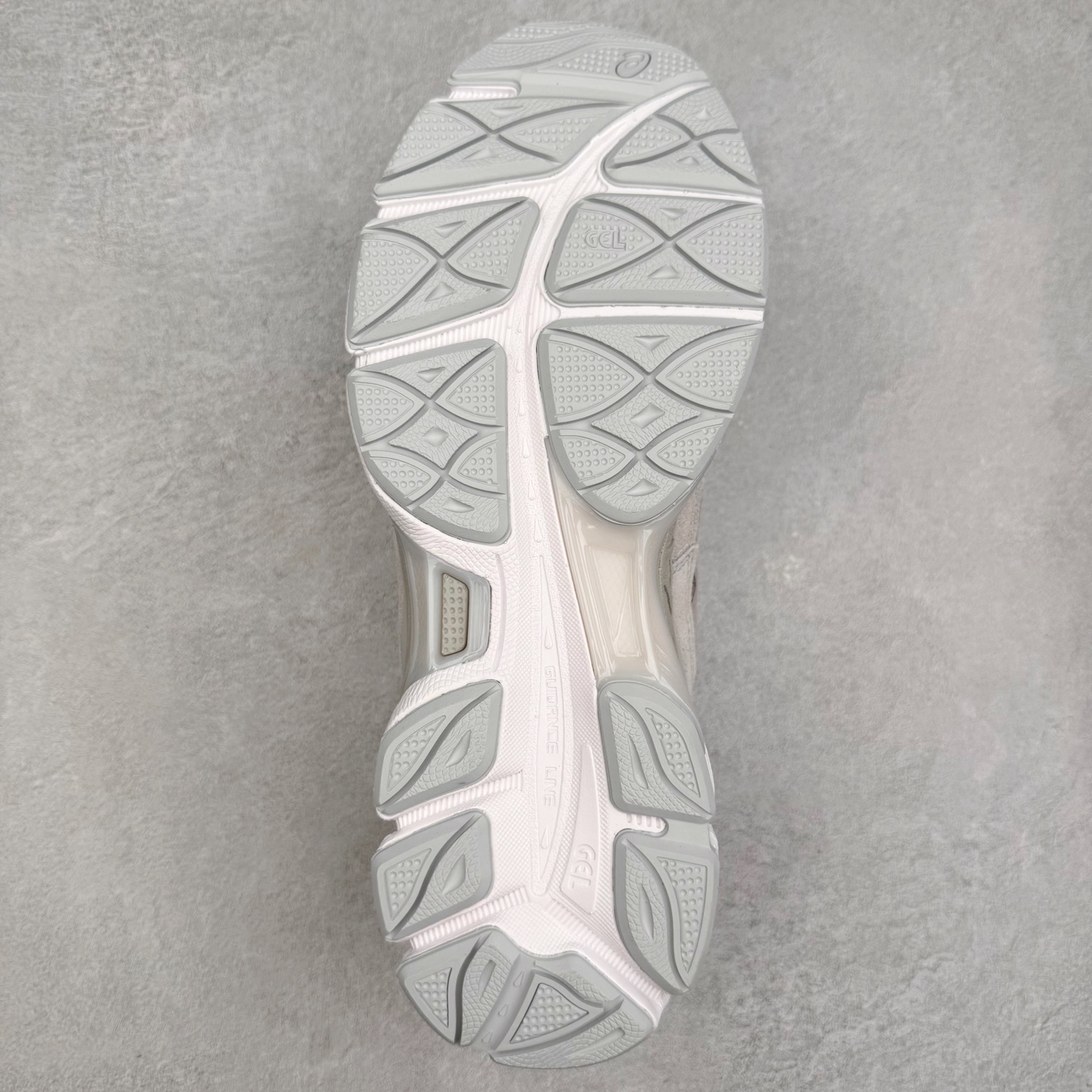 新版  ASICS GEL-NYC  亚瑟士 低筒 减震 户外 运动鞋 跑步鞋  休闲鞋 板鞋 男女同款波鞋   灰白 1203A663101