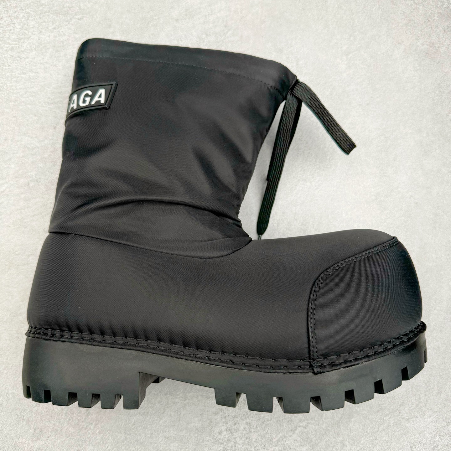 Balenciaga FW24 SKIWEAR 巴黎世家 雪地靴 系带  中筒 老爹鞋 运动 复古板鞋 休闲鞋 男鞋 女鞋 黑色 780558W4SA11000