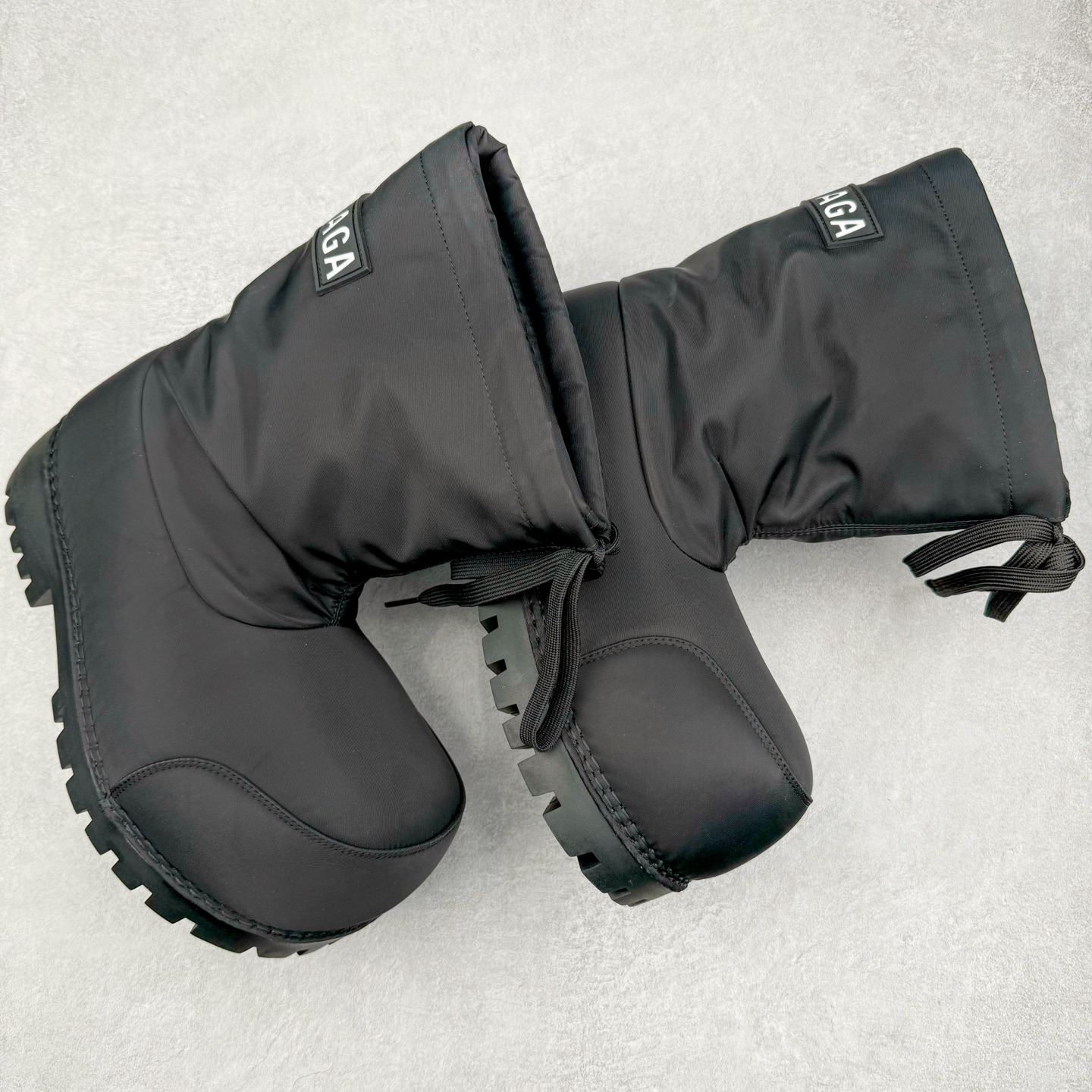 Balenciaga FW24 SKIWEAR 巴黎世家 雪地靴 系带  中筒 老爹鞋 运动 复古板鞋 休闲鞋 男鞋 女鞋 黑色 780558W4SA11000