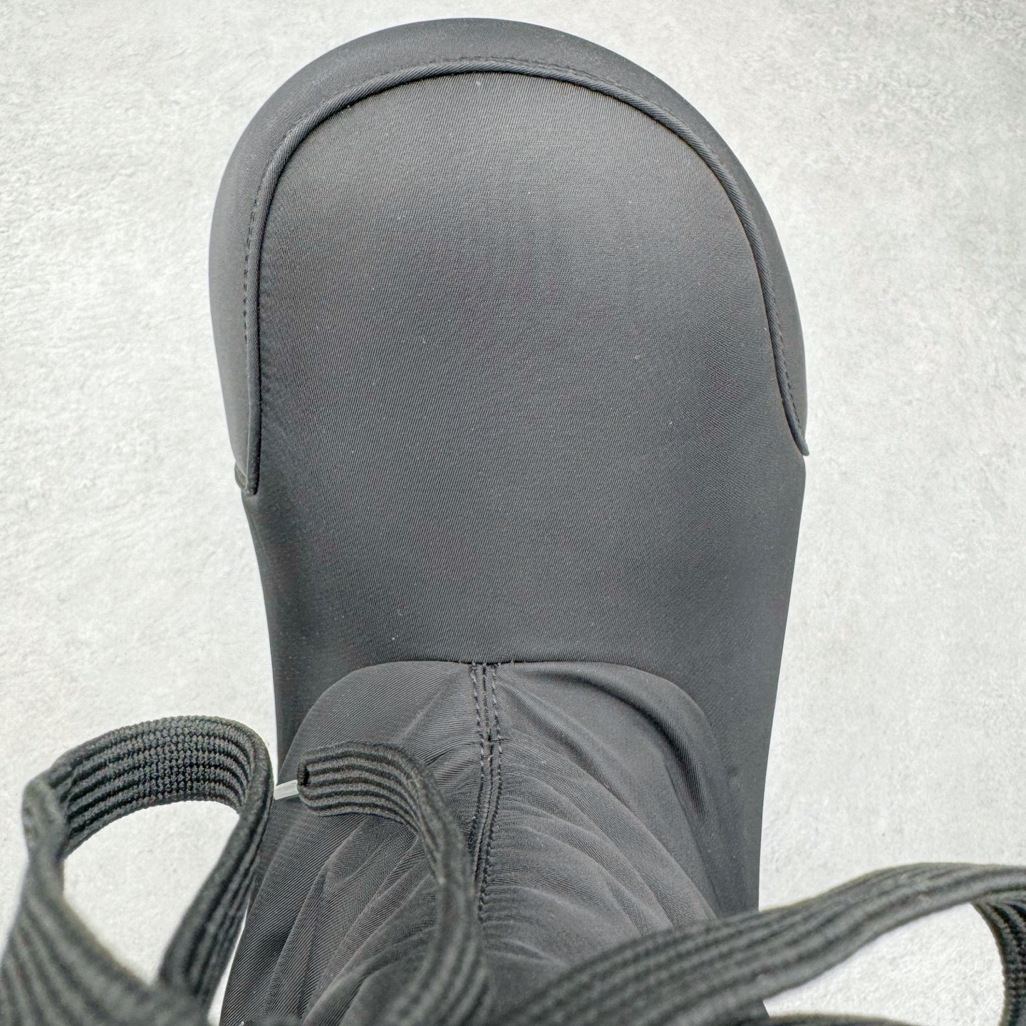 Balenciaga FW24 SKIWEAR 巴黎世家 雪地靴 系带  中筒 老爹鞋 运动 复古板鞋 休闲鞋 男鞋 女鞋 黑色 780558W4SA11000