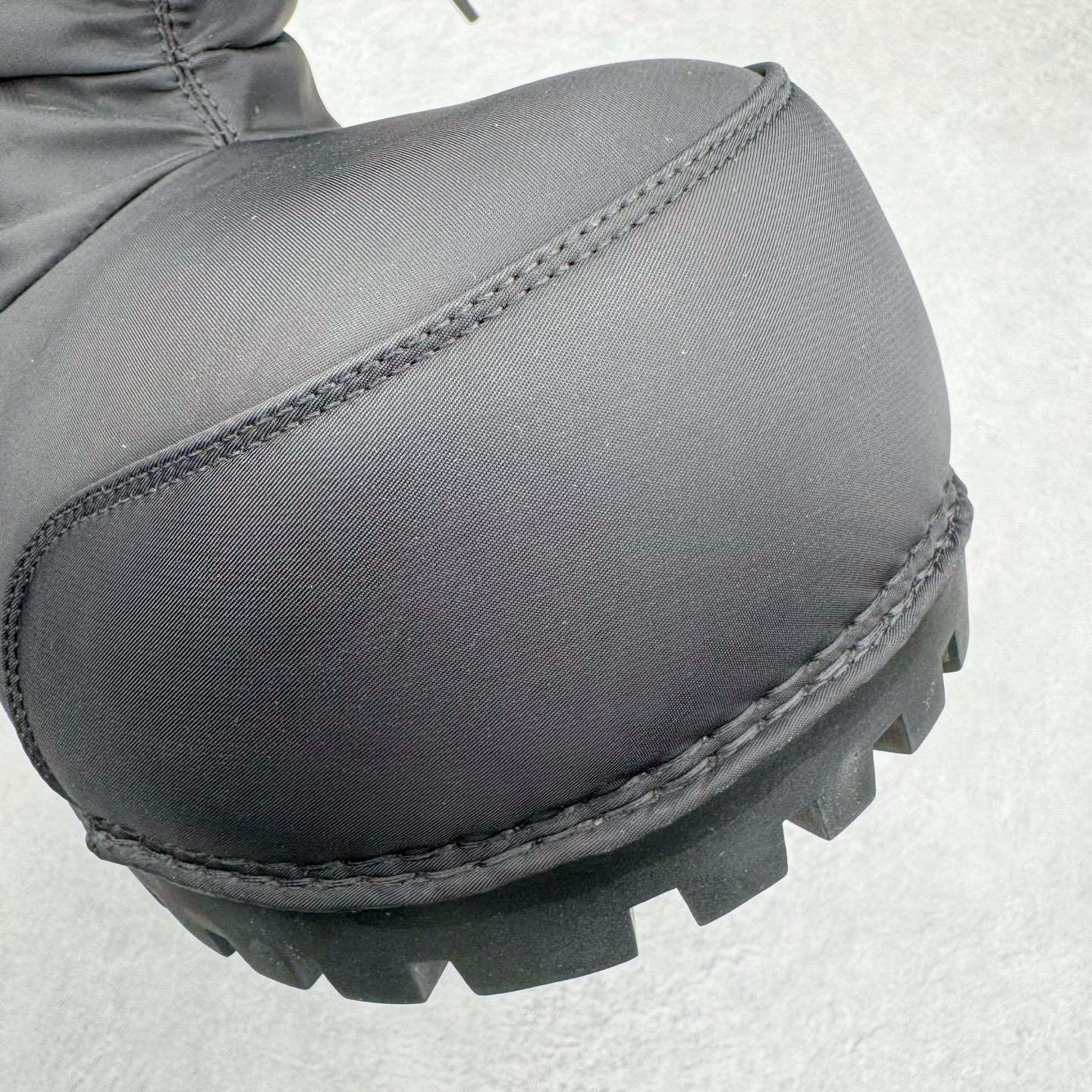 Balenciaga FW24 SKIWEAR 巴黎世家 雪地靴 系带  中筒 老爹鞋 运动 复古板鞋 休闲鞋 男鞋 女鞋 黑色 780558W4SA11000