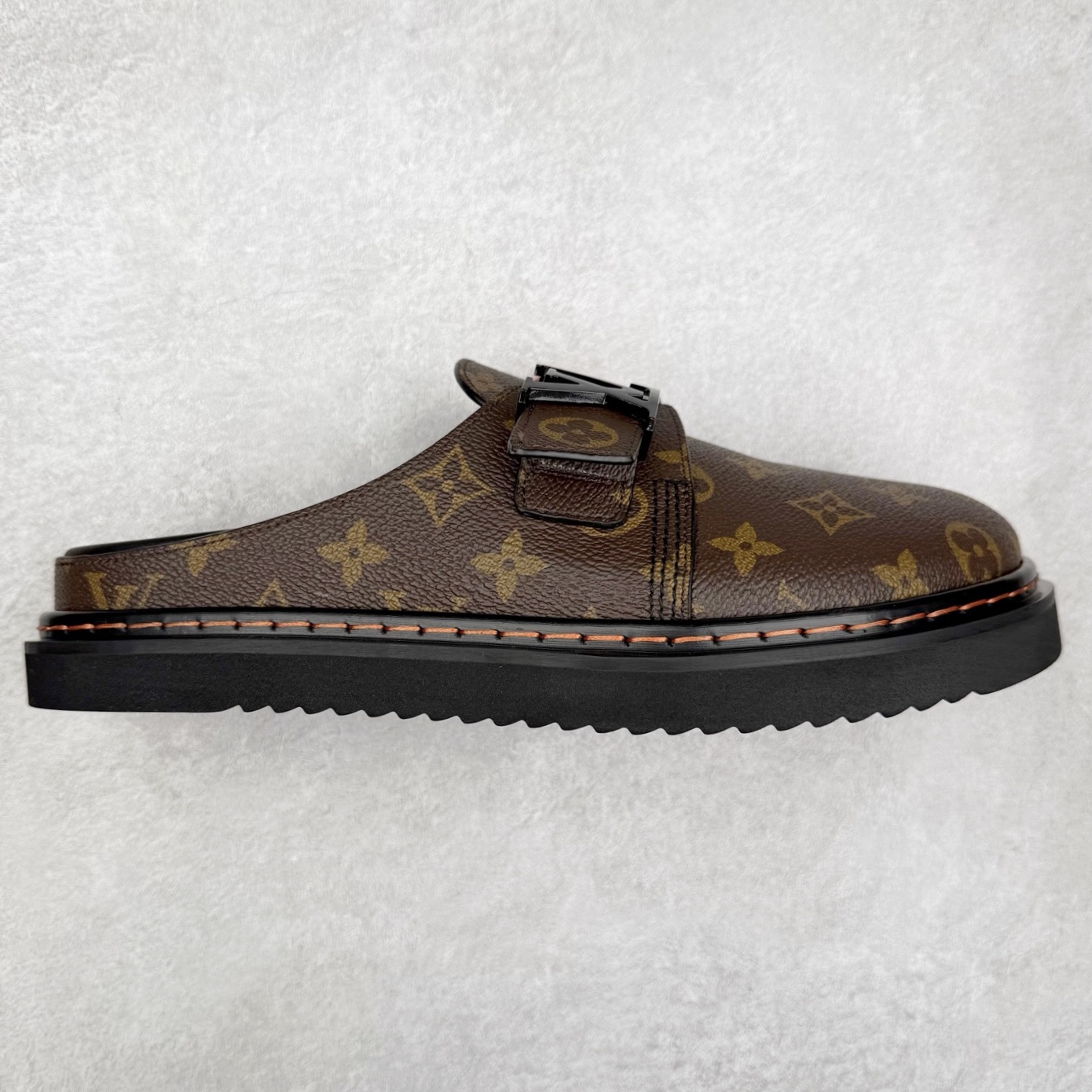 LV拖鞋 Louis Vuitton  Easy 路易威登 包头 时尚凉拖 室内外休闲鞋 老花 棕色 1ABFDJ