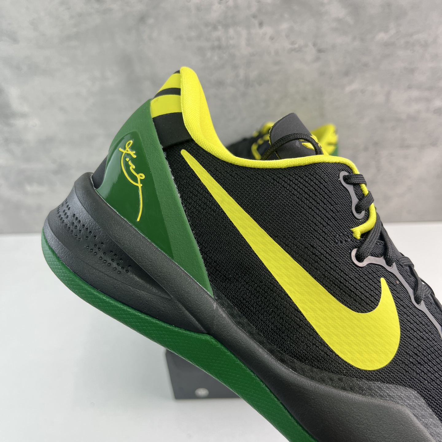 GX Kobe 8 OREGON DUCKS" PE PACK 科比8 低筒 全掌LUNARLON 鞋墊 籃球鞋 實戰鞋 球鞋 男鞋 波鞋 俄勒冈黑鸭子