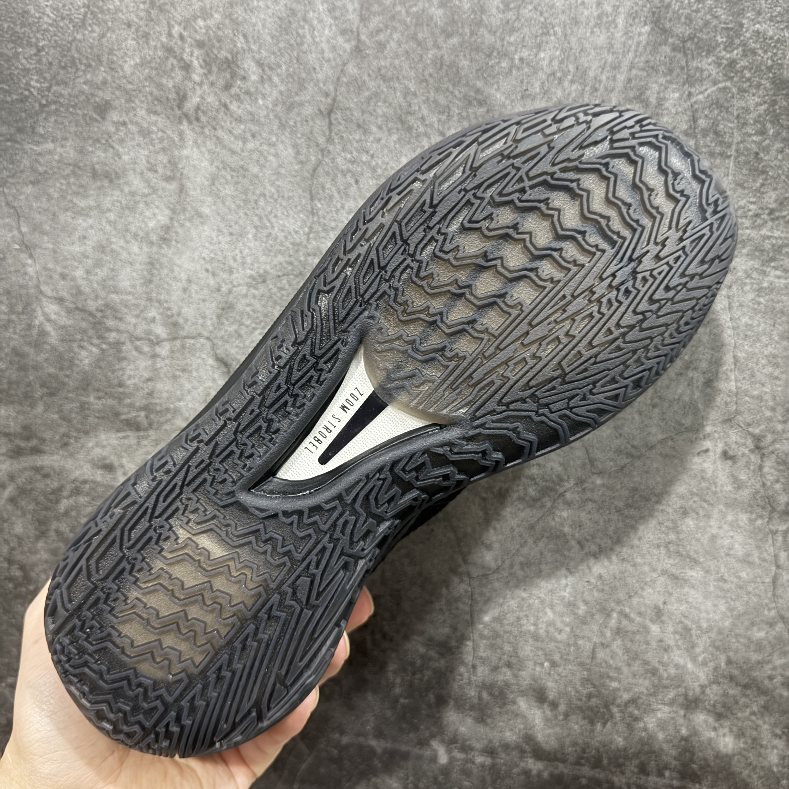 XO GT Cut 1  "Triple Black" 低筒  防滑耐磨 全掌氣墊 籃球鞋 實戰鞋 球鞋 波鞋 男鞋  黑武士 DM5039-002