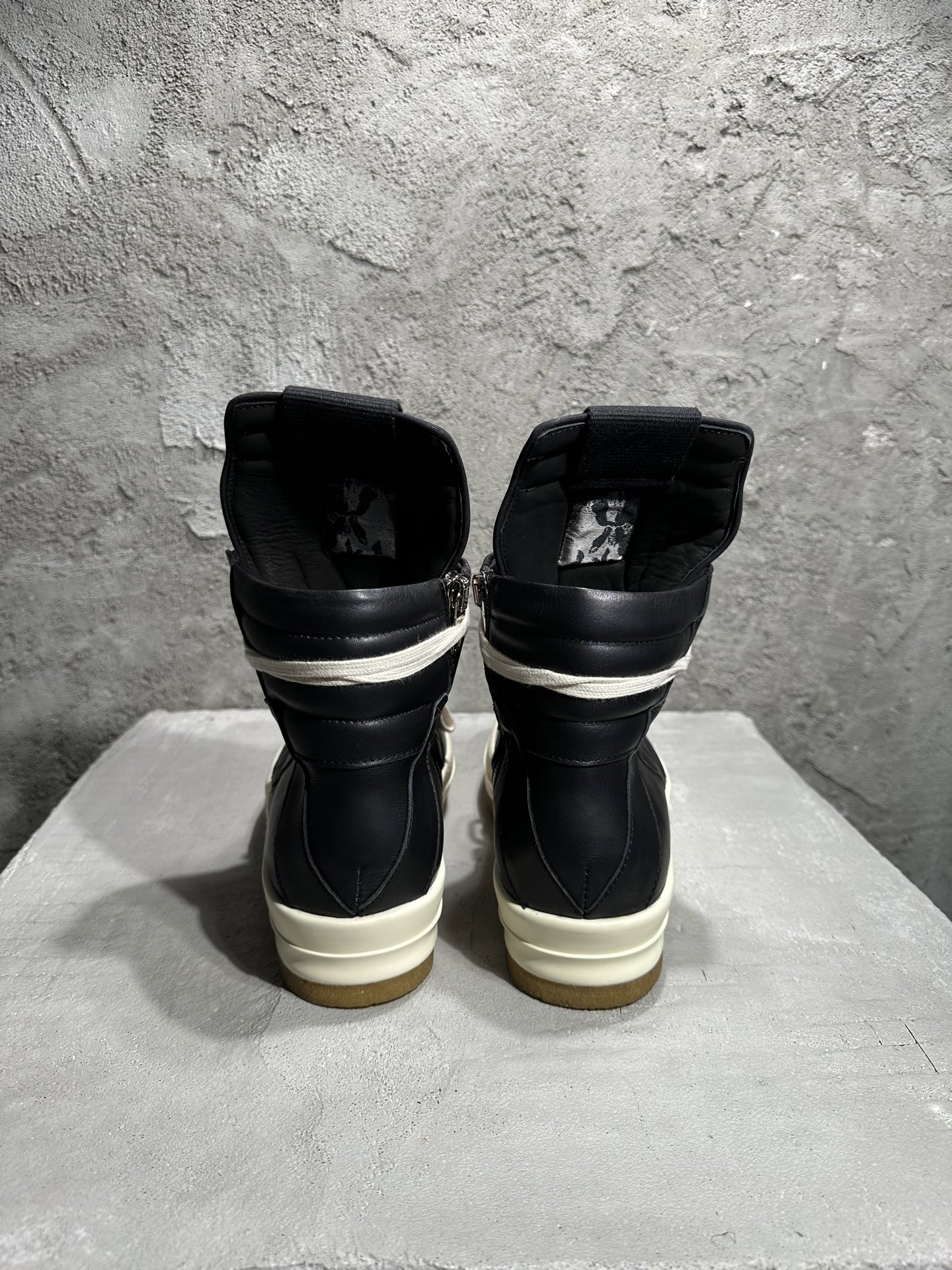RICK OWENS RO  厚底 板鞋 休闲鞋 男鞋 女鞋 波鞋  皮質 倒三角 七孔黑色 生胶底  RU02E1801LCO-91