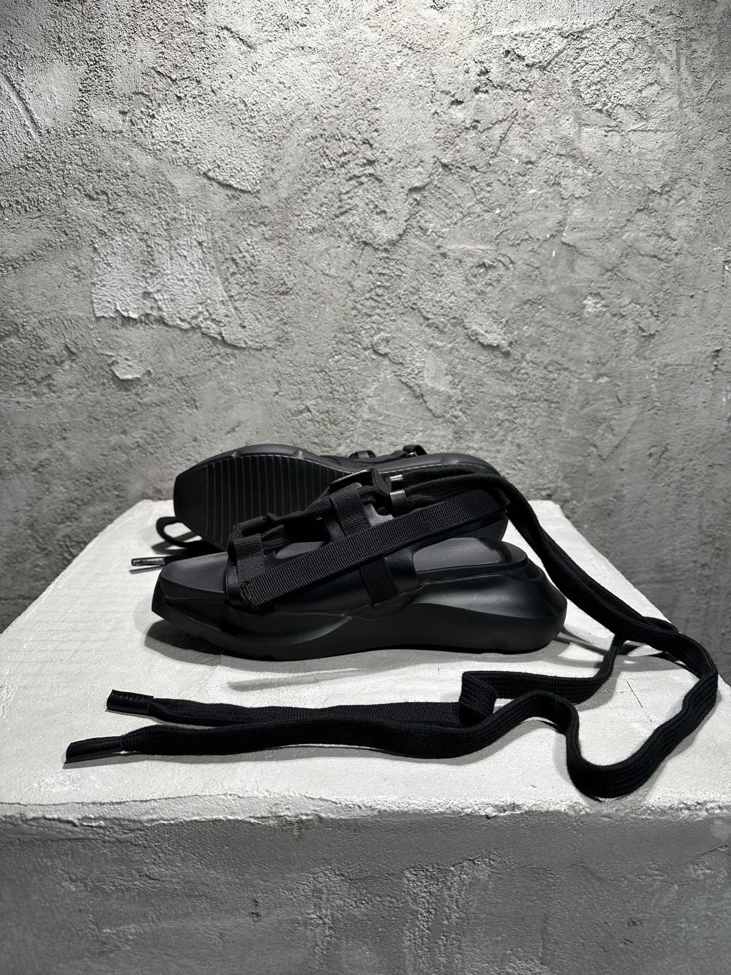 RICK OWENS RO  厚底 板鞋 舒适 百搭 沙滩凉鞋  黑色 RU01C4815LCGW2-999