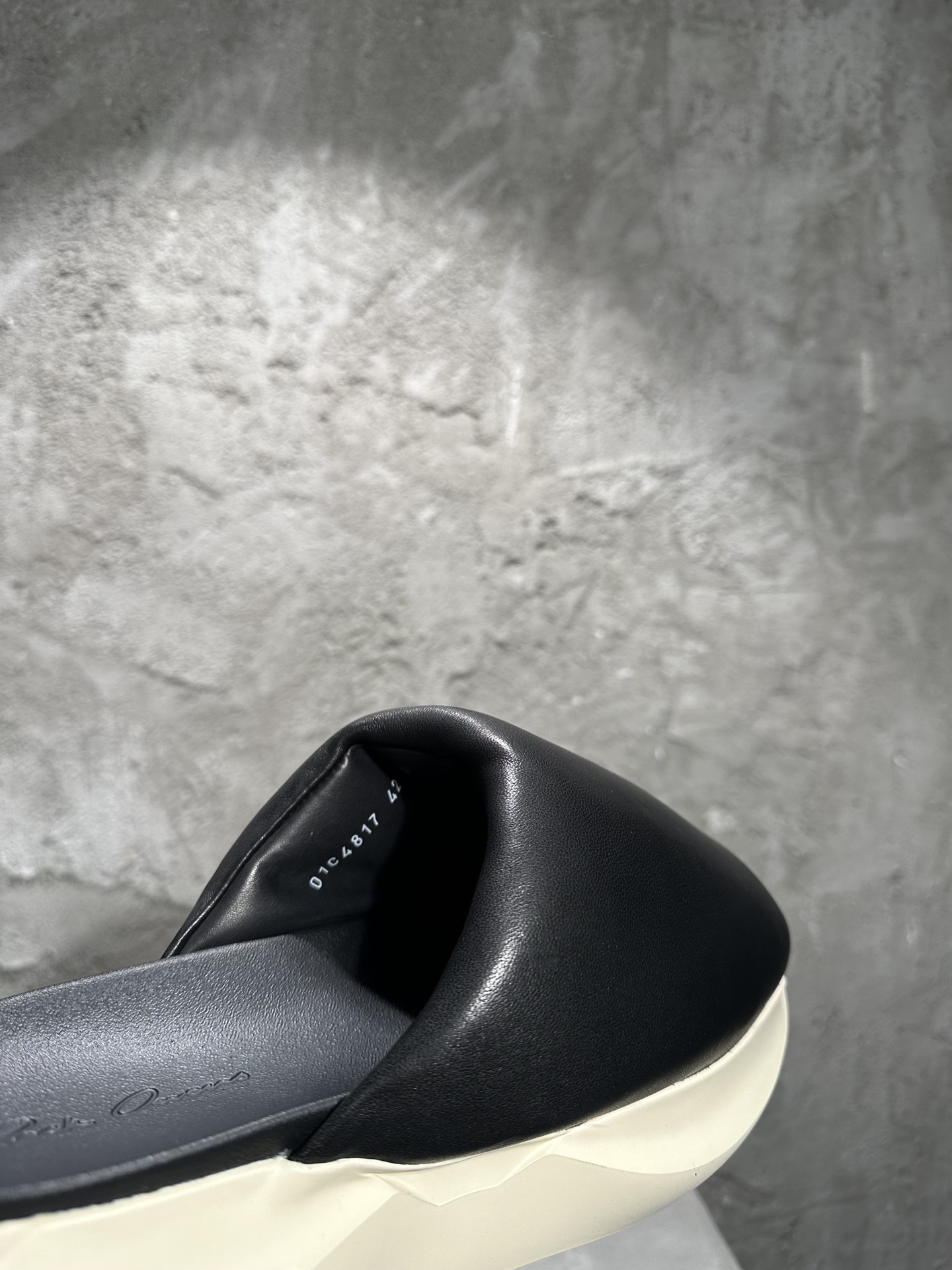 RICK OWENS RO  EVA 厚底 板鞋 休闲鞋 男鞋 女鞋 波鞋  皮質 拖鞋  黑白 RP01C5817LLP-91