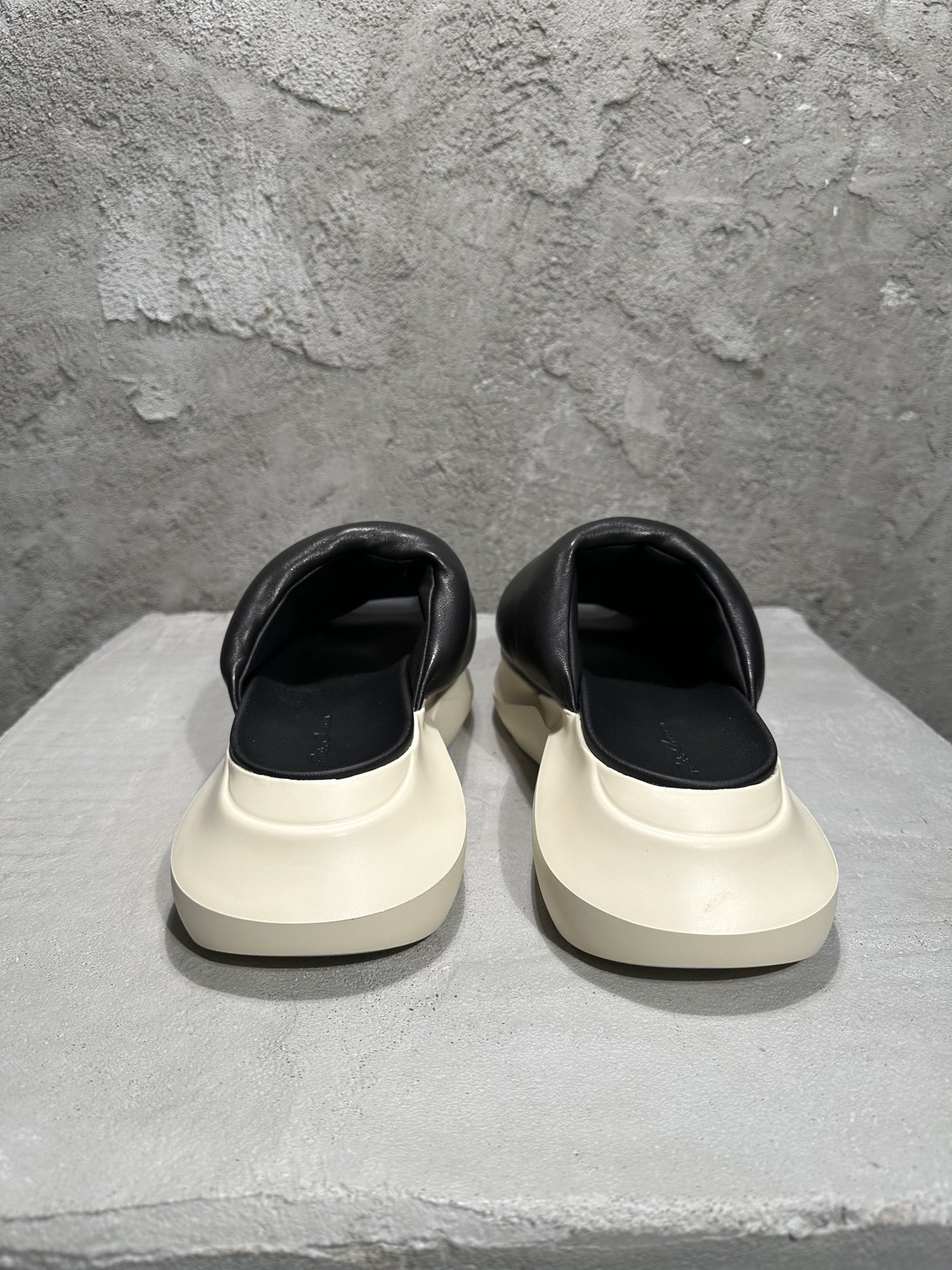 RICK OWENS RO  EVA 厚底 板鞋 休闲鞋 男鞋 女鞋 波鞋  皮質 拖鞋  黑白 RP01C5817LLP-91