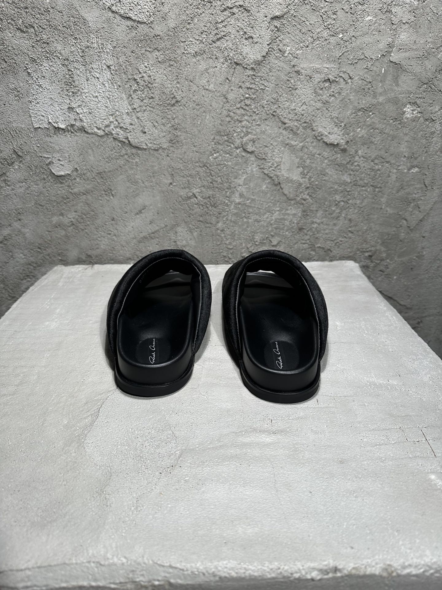 RICK OWENS RO  EVA 厚底 板鞋 休闲鞋 男鞋 女鞋 波鞋  皮質 拖鞋  毛 黑色 RU02C7818LCF-09