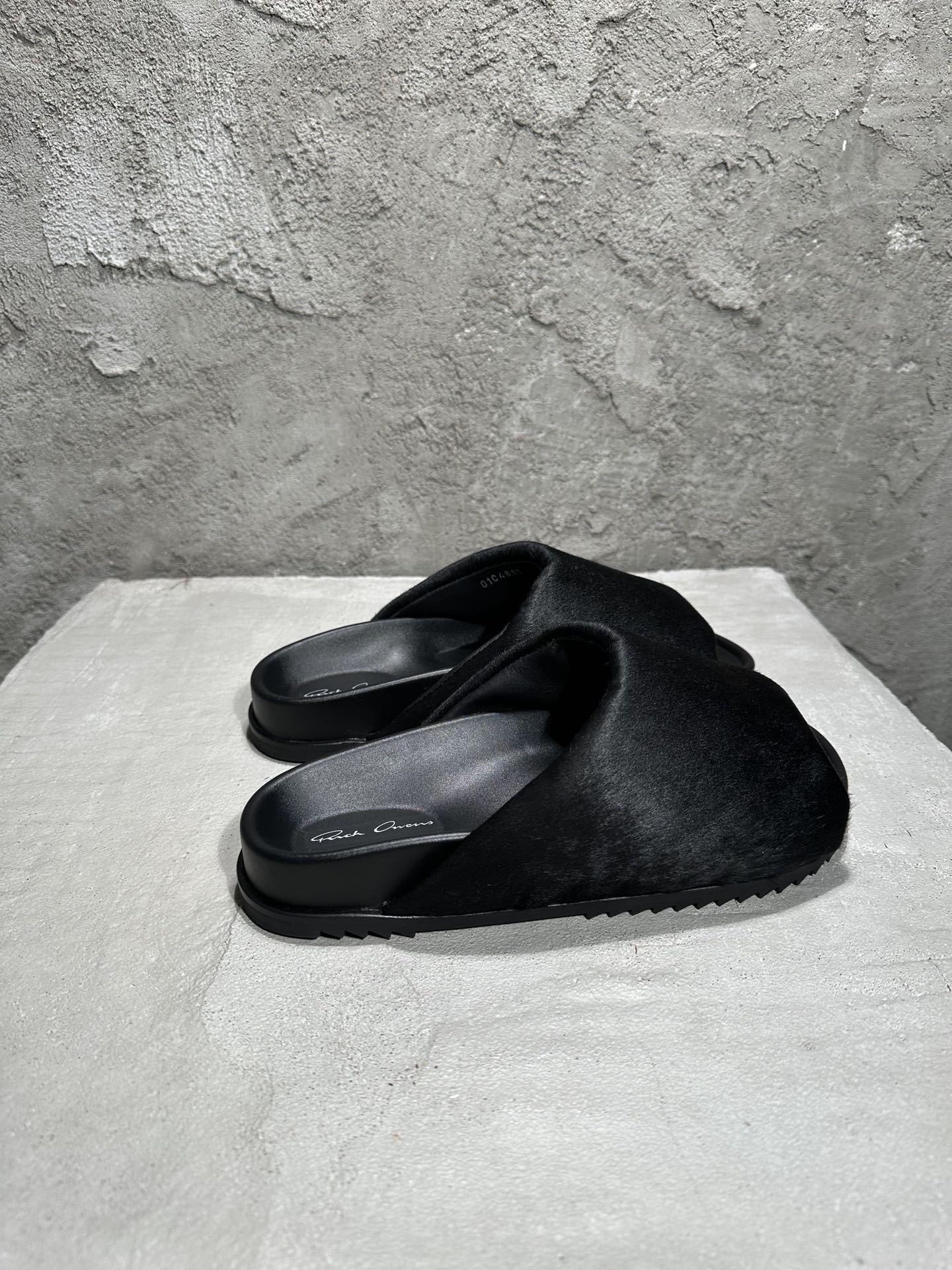 RICK OWENS RO  EVA 厚底 板鞋 休闲鞋 男鞋 女鞋 波鞋  皮質 拖鞋  毛 黑色 RU02C7818LCF-09