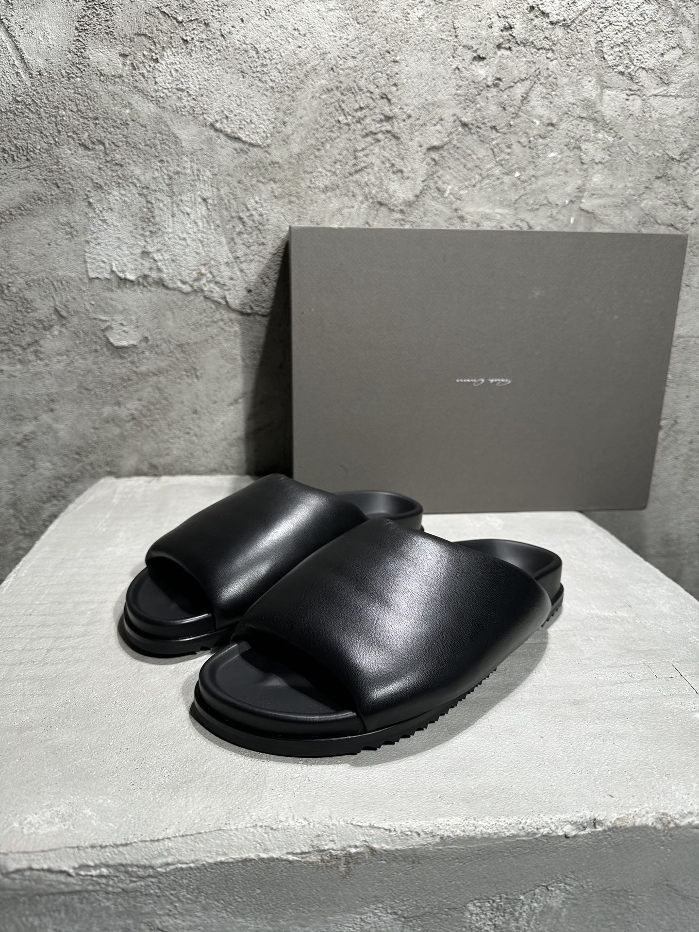 RICK OWENS RO   一字面包 厚底 板鞋 休闲鞋 男鞋 女鞋 波鞋  皮質 拖鞋    黑色 RU01D3818LLP-09