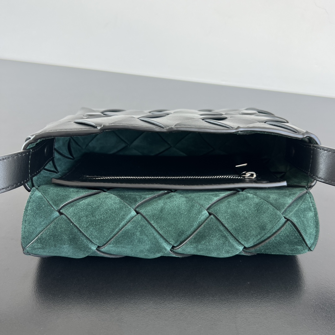 BV 葆蝶家 Diago 编织设计 牛皮 购物袋 手提袋  枕头包  斜款包 黑色 795637V56A18803