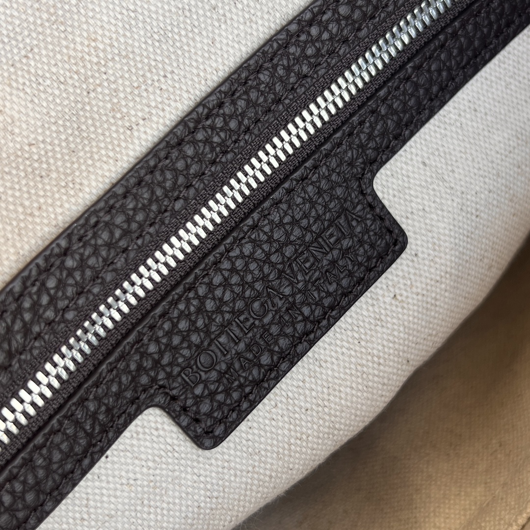 BV 葆蝶家 Diago 编织设计 牛皮 购物袋 手提袋  枕头包  斜款包 深棕色 795125V4FV12145