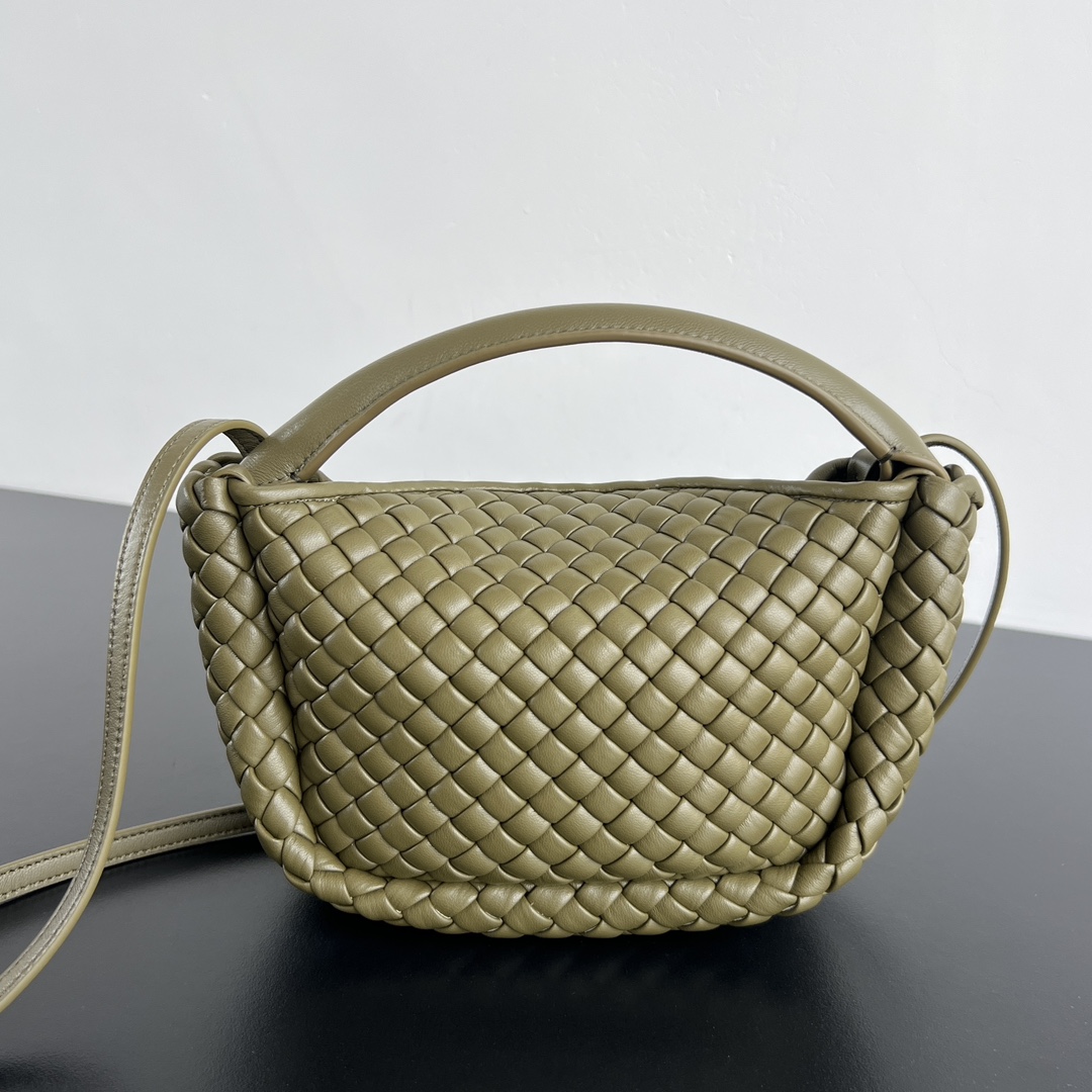 BV 葆蝶家 Cobbl  编织设计 羊皮 购物袋 手提袋  枕头包  斜款包 海藻绿 805739V3RG12937