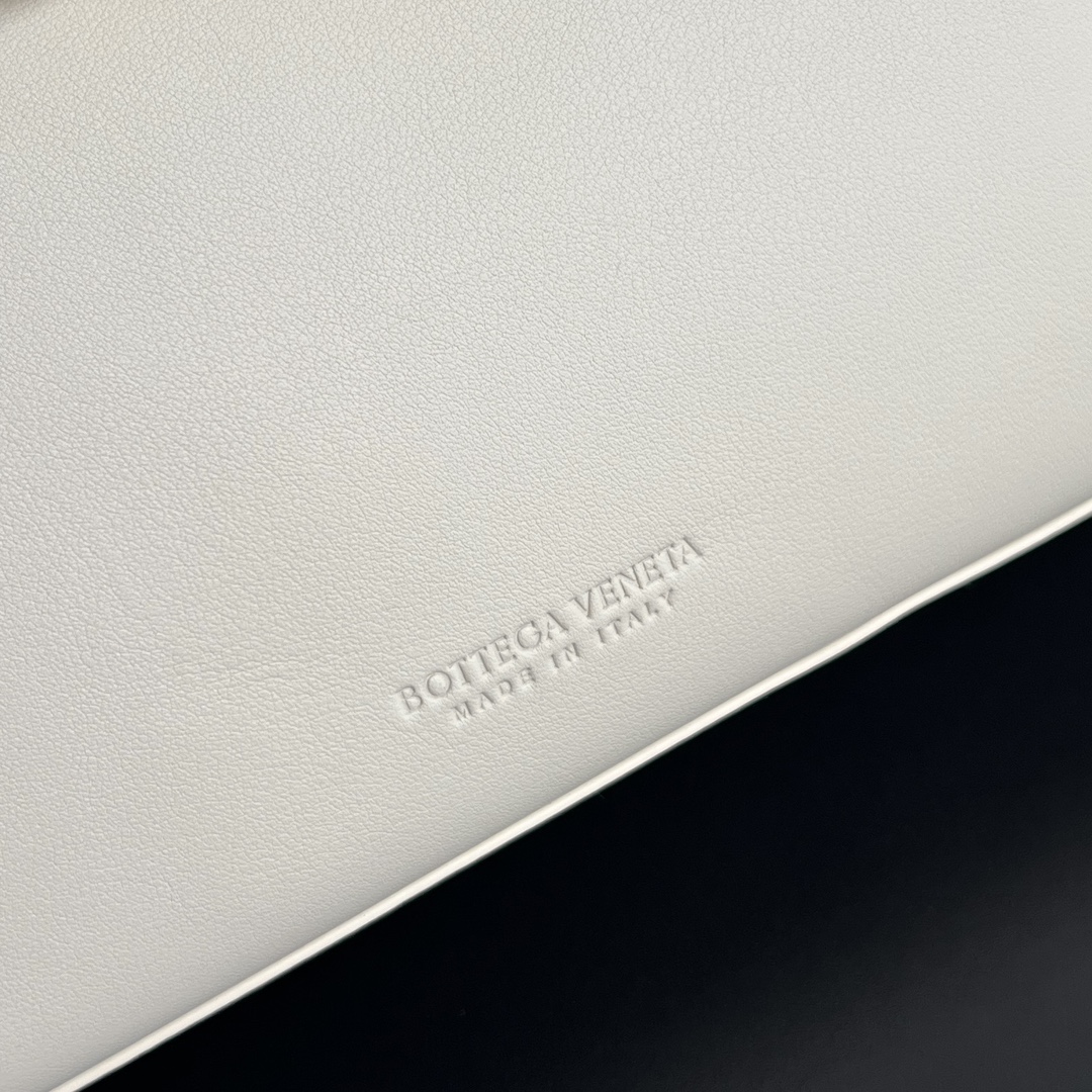 BV 葆蝶家 Ciao Ciao Tote  编织设计 羊皮 购物袋 手提袋  枕头包  斜款包 海盐色 817231V4O929195