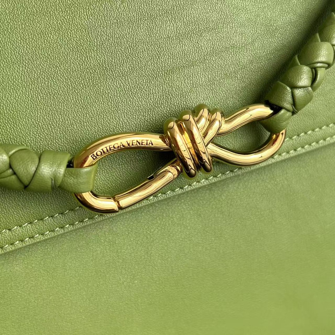 BV 葆蝶家 Ciao Ciao Tote  编织设计 小牛皮 购物袋 手提袋  枕头包  斜款包 抹茶绿 817231 