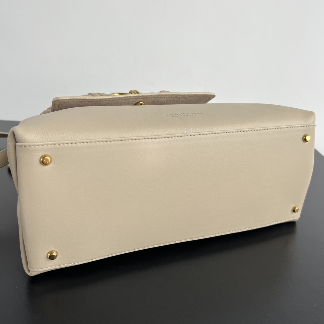 BV 葆蝶家 Ciao Ciao Tote  编织设计 小牛皮 购物袋 手提袋  枕头包  斜款包 米色 817231V4O929614