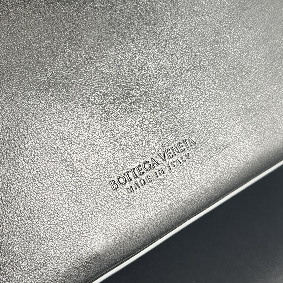 BV 葆蝶家 Ciao Ciao Tote  编织设计 小牛皮 购物袋 手提袋  枕头包  斜款包 黑色 817231V4O921019