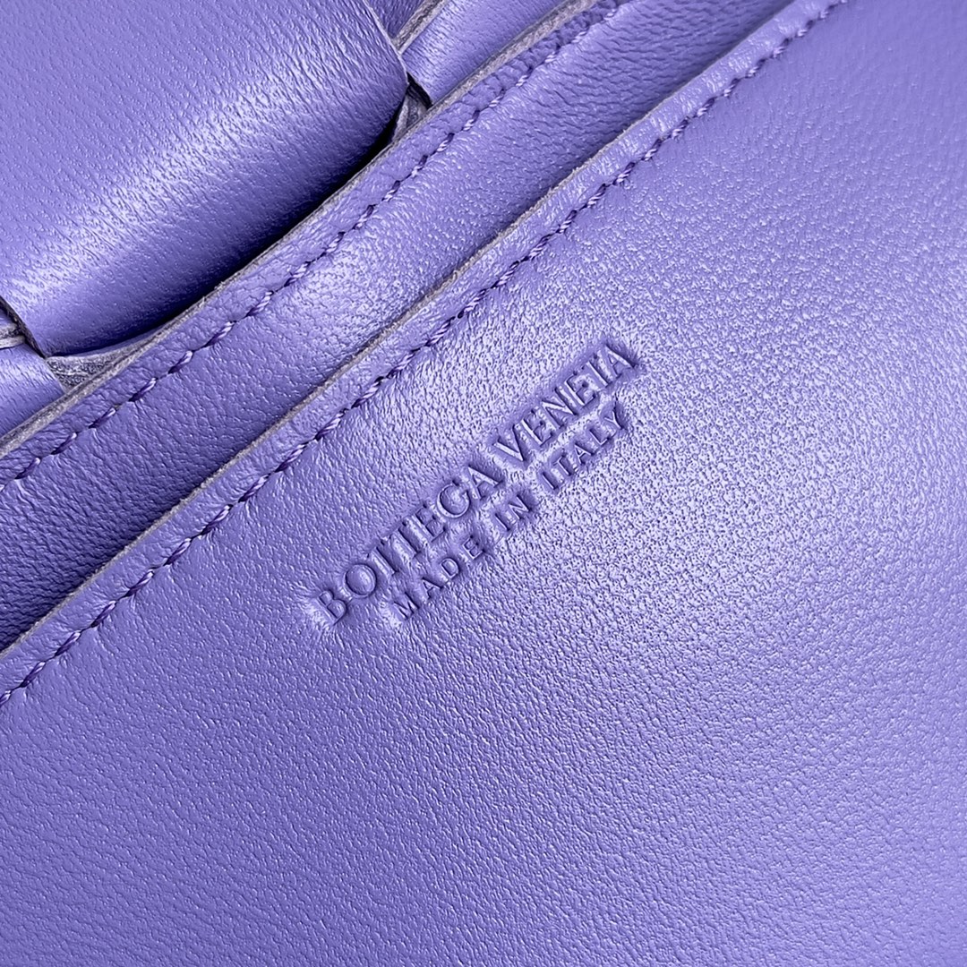 BV 葆蝶家 枕头包 CASSETTE  Intreccio 编织设计 羊皮 豆腐 购物袋 手提袋 斜款包 紫色 730848 