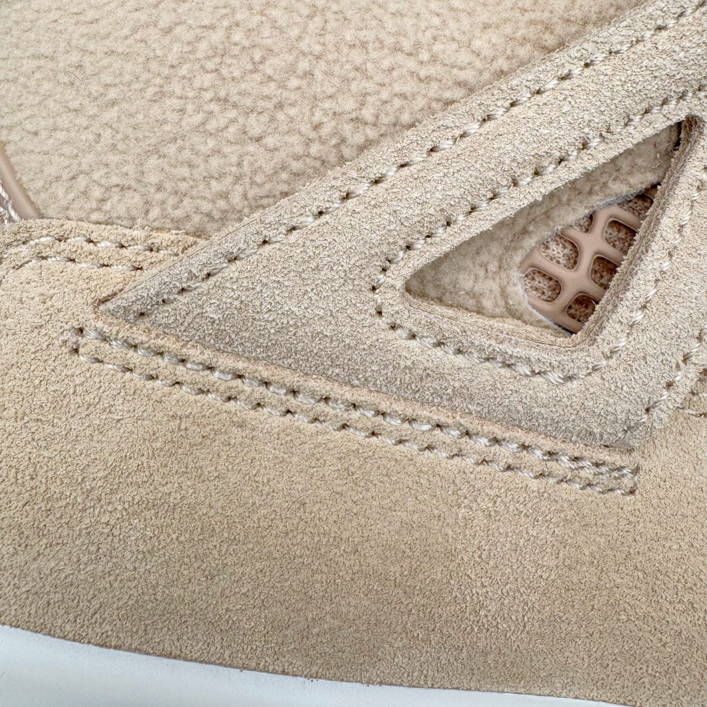 Air Jordan AJ4 WMNS "Cozy 低筒 男鞋  女鞋 耐磨透气 籃球鞋 板鞋 波鞋B5  Girl"泰迪熊 HV0823-200