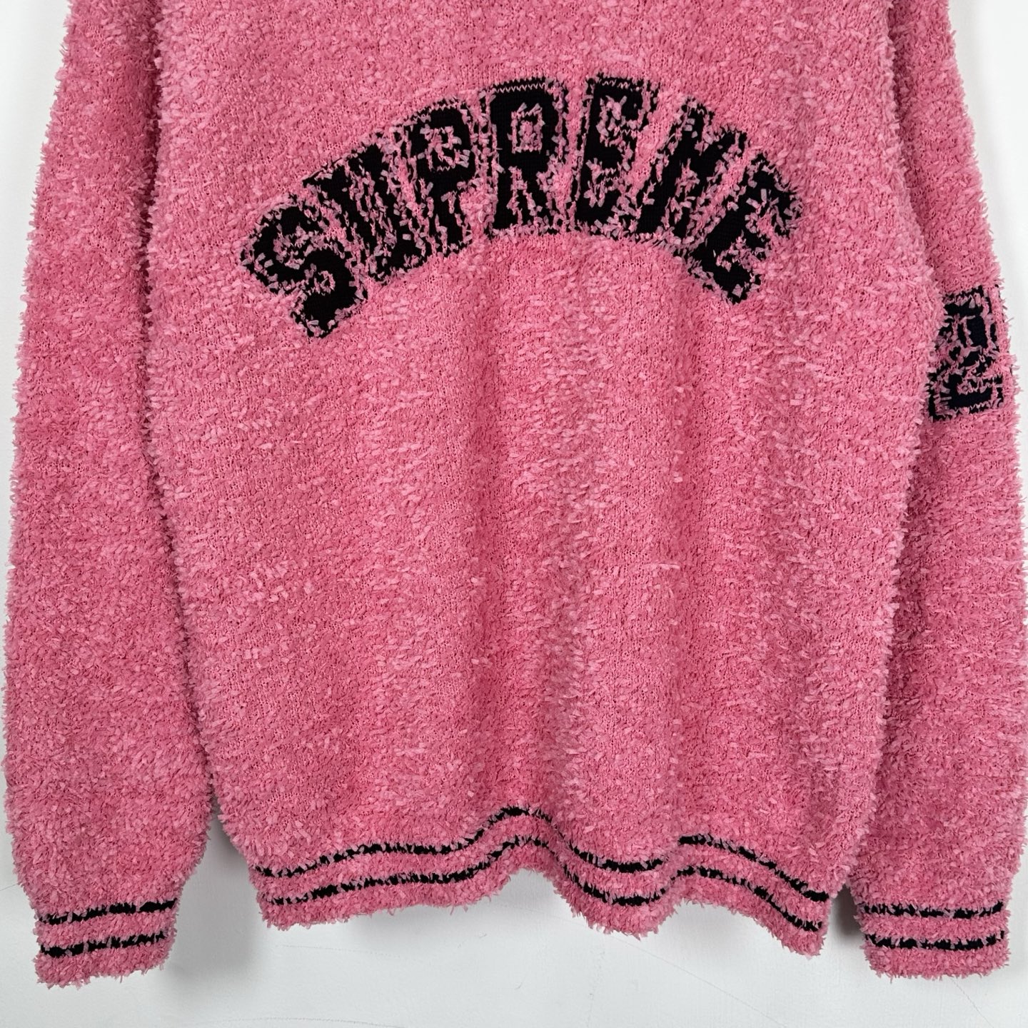 SupremeSS25 WEEK5 Textured Arc Sweater 弧形logo毛绒舒适美式潮流毛衣 秋衣 长袖T恤 男女同款 黑色 粉色 白色 SUP-SS25-109