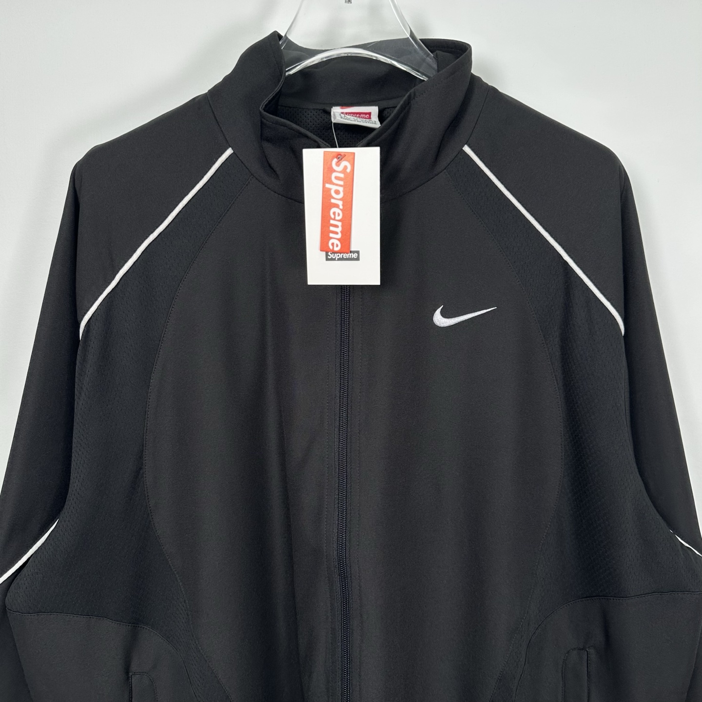 （套裝 可分開購買）Supreme Nike联名系列 袖口刺绣l简约合身ogo拉链开合美式潮流夹克外套 男女同款 