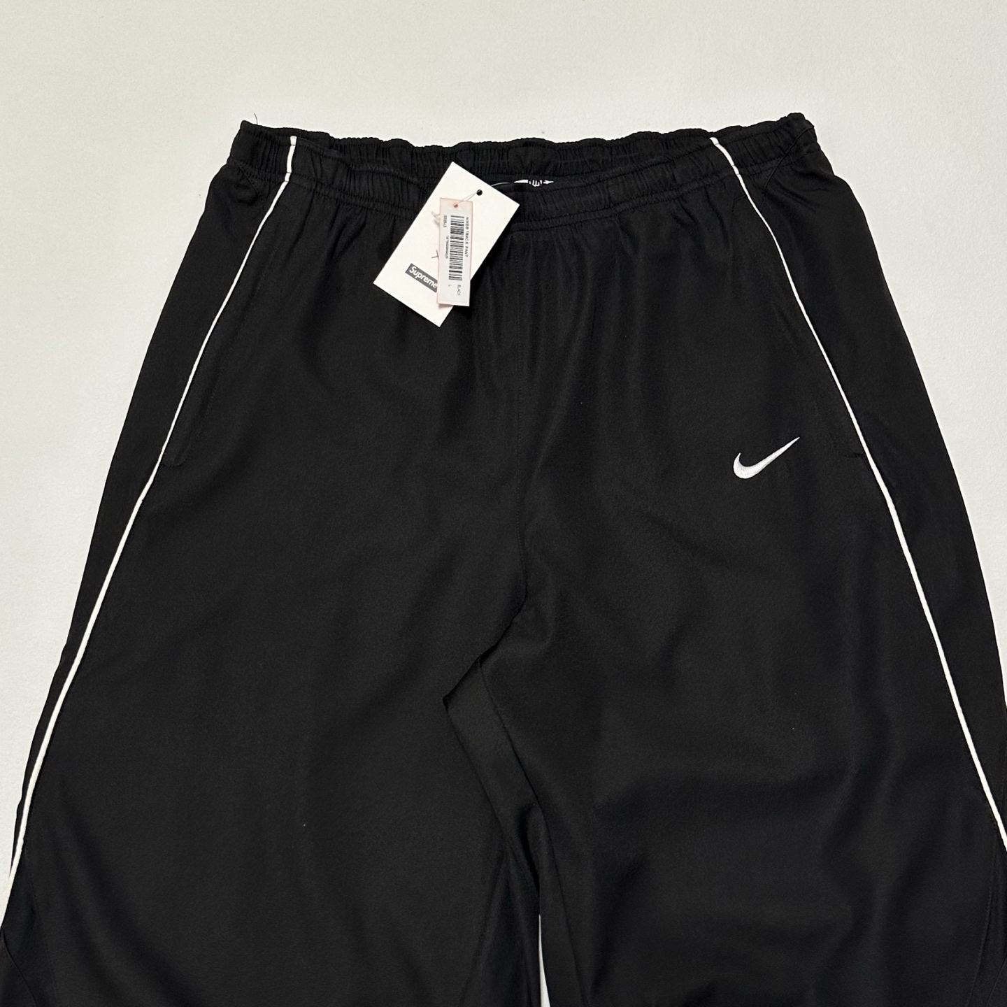 （套裝 可分開購買）Supreme Nike联名系列 袖口刺绣l简约合身ogo拉链开合美式潮流夹克外套 男女同款 