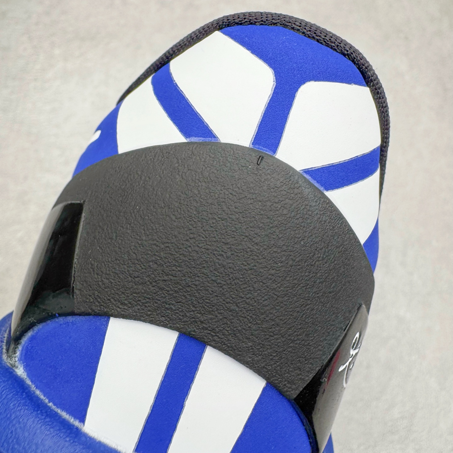 GX Kobe 8 科比8 低筒 全掌LUNARLON 鞋墊 籃球鞋 實戰鞋 球鞋 男鞋 波鞋 杜克黑蓝 555035-202