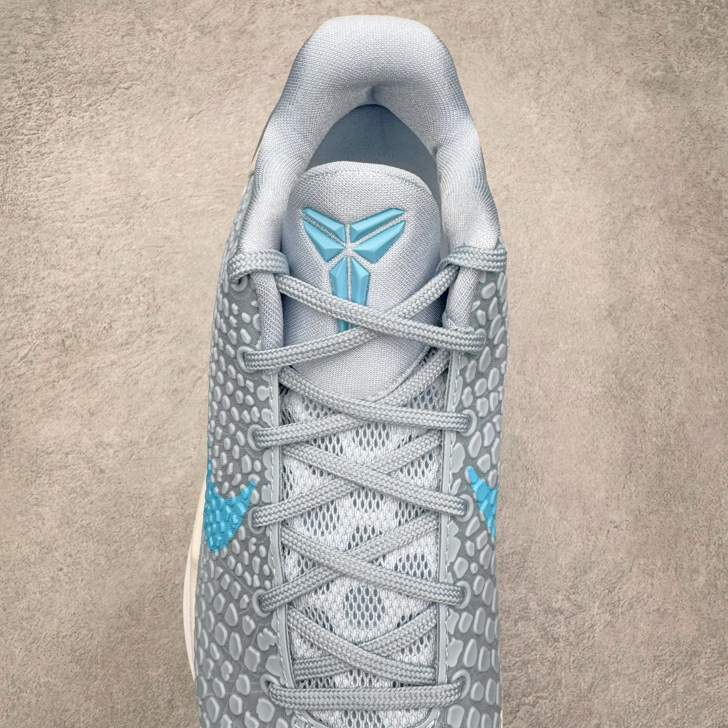 S2 Kobe6  前掌Zoom Turbo 气垫 后掌EVA缓震 低筒 球鞋 籃球鞋 實戰鞋 真碳板 男鞋 波鞋 克拉克北卡蓝 IO3672-400