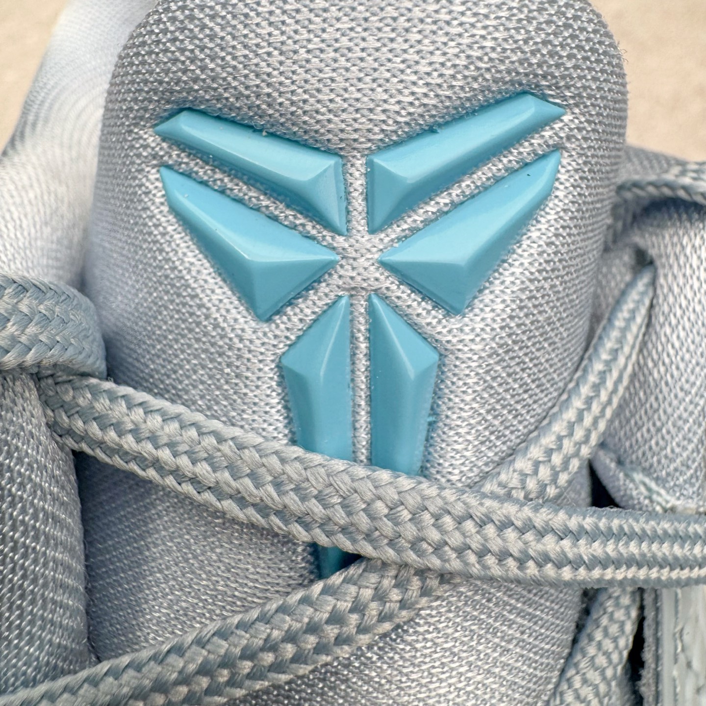 S2 Kobe6  前掌Zoom Turbo 气垫 后掌EVA缓震 低筒 球鞋 籃球鞋 實戰鞋 真碳板 男鞋 波鞋 克拉克北卡蓝 IO3672-400