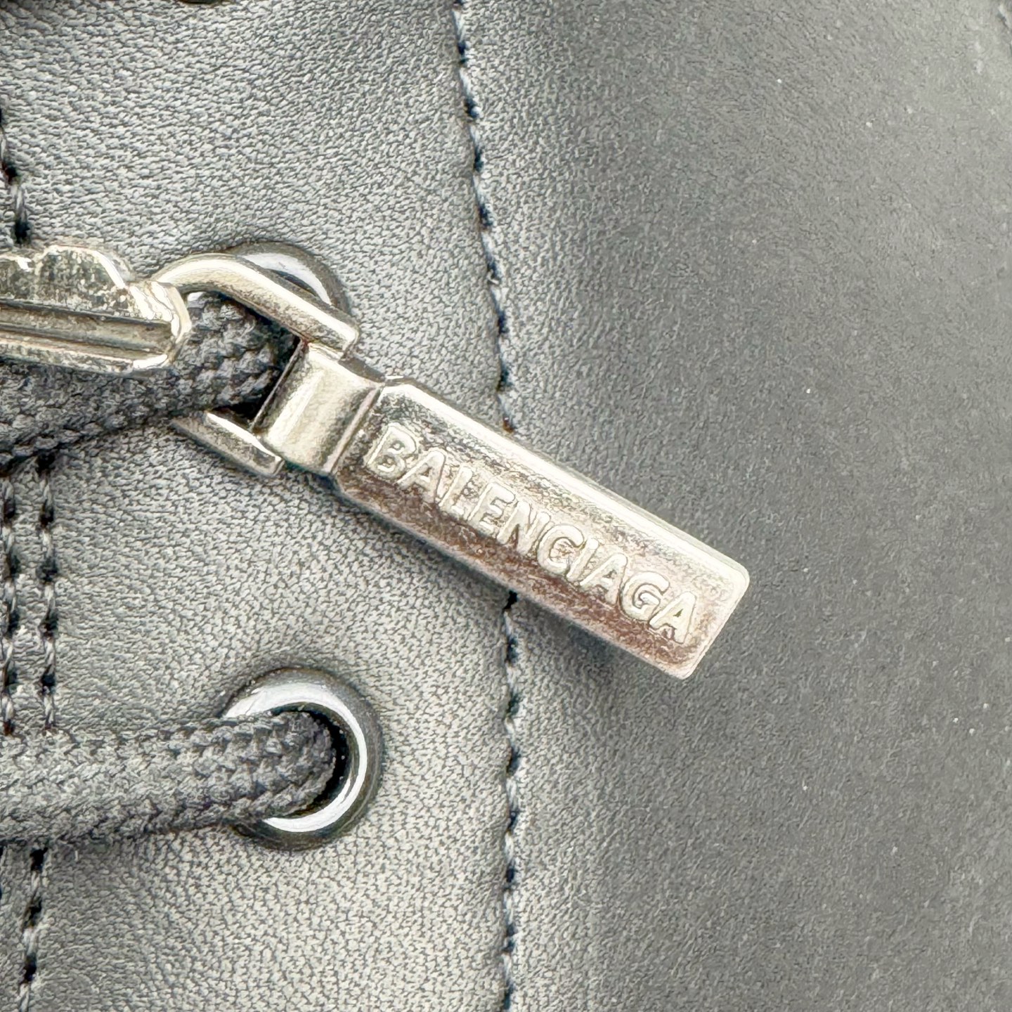 Balenciaga  Hummer 巴黎世家 系带  中筒 老爹鞋 运动 复古板鞋 休闲鞋 男鞋 黑色 786137WCDA31080