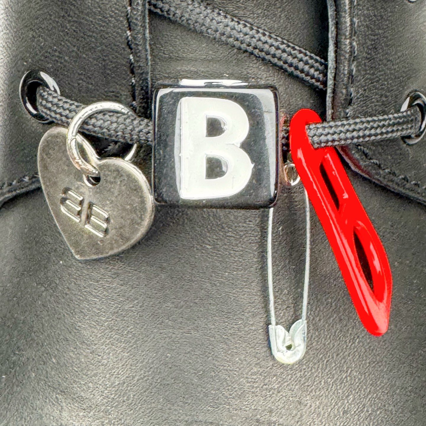 Balenciaga  Hummer 巴黎世家 德比 系带 低筒 老爹鞋 运动 复古板鞋 休闲鞋 男鞋 黑色 786136WCDA31080