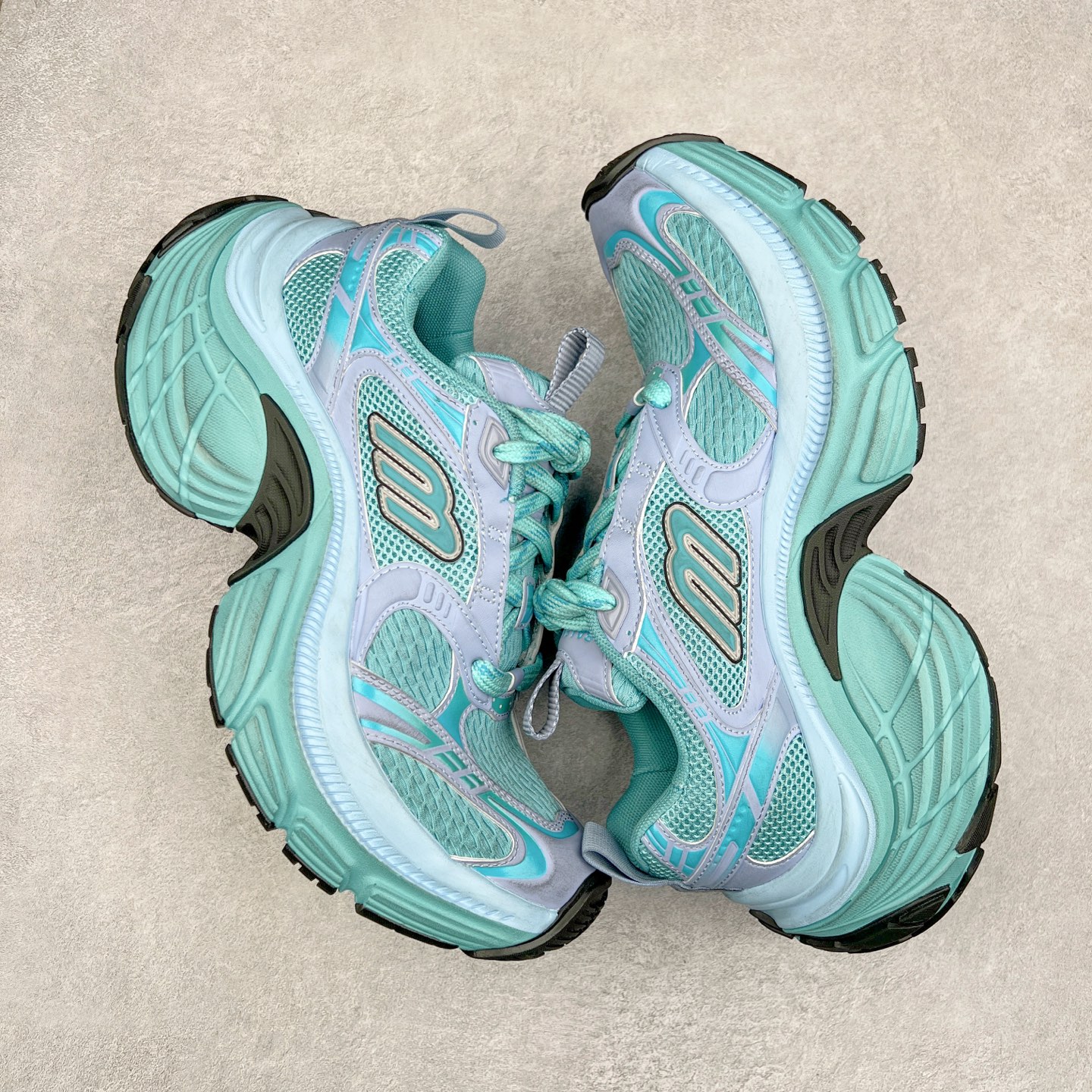 Balenciaga  巴黎世家 10XL 网布 系带 做旧 低筒 老爹鞋 运动 复古板鞋 休闲鞋 男鞋 女鞋 波鞋 湖蓝色 815859W2MV24410