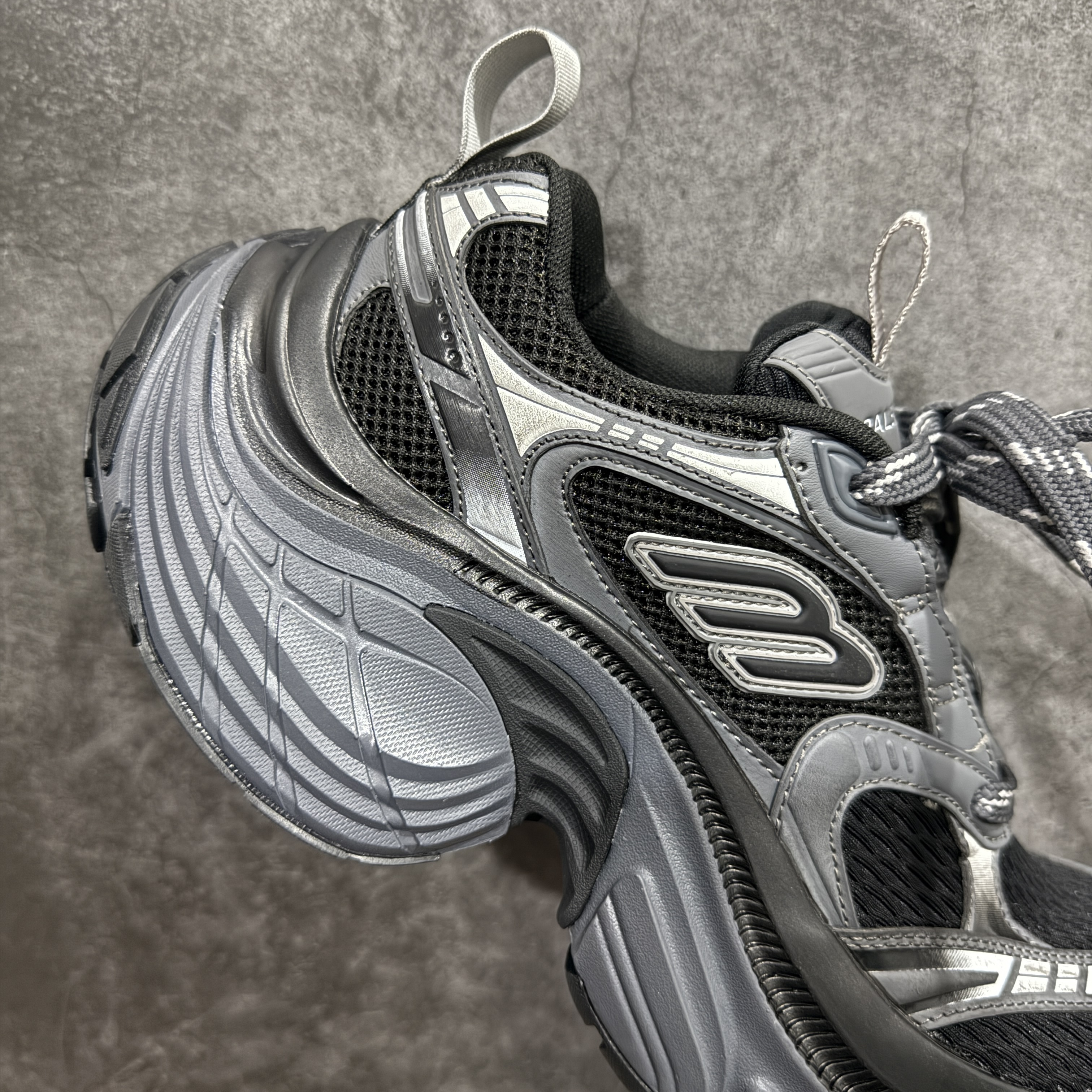 Balenciaga  巴黎世家 10XL 网布 系带 做旧 低筒 老爹鞋 运动 复古板鞋 休闲鞋 男鞋 女鞋 波鞋  黑色 815853W2MV29157