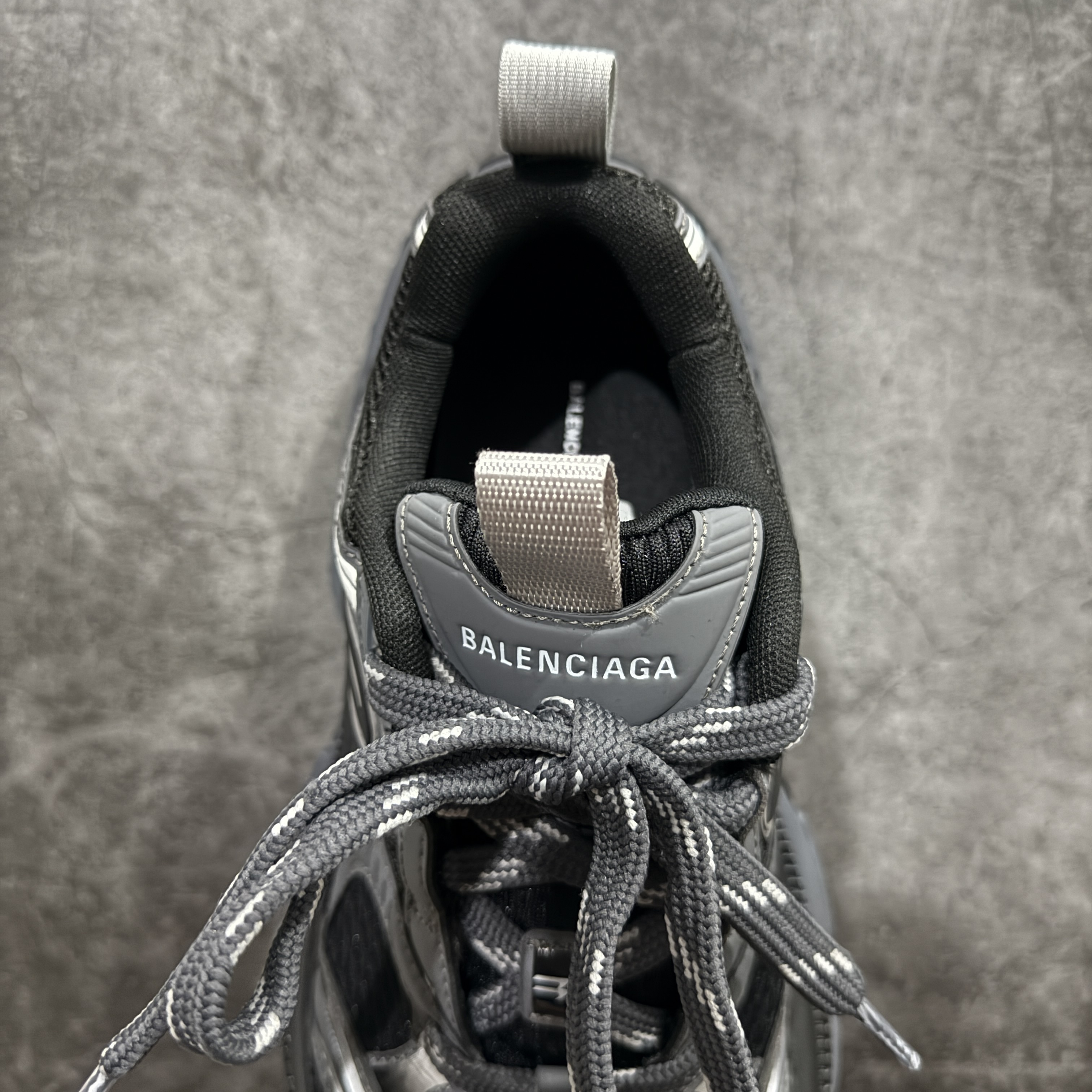 Balenciaga  巴黎世家 10XL 网布 系带 做旧 低筒 老爹鞋 运动 复古板鞋 休闲鞋 男鞋 女鞋 波鞋  黑色 815853W2MV29157