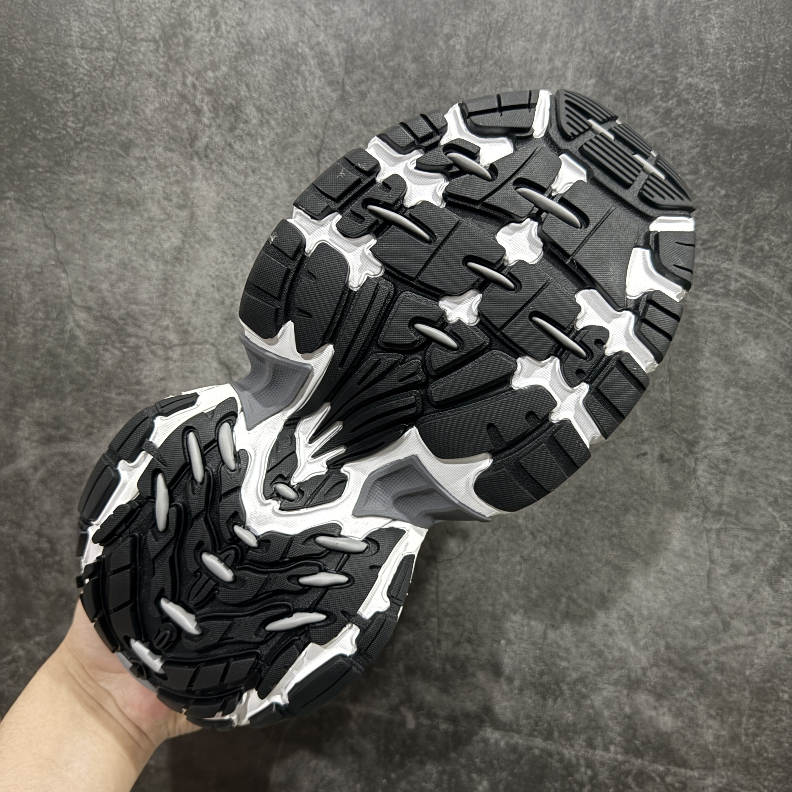 Balenciaga  巴黎世家 10XL 网布 系带 做旧 低筒 老爹鞋 运动 复古板鞋 休闲鞋 男鞋 女鞋 波鞋  米白 815853W2MV29157