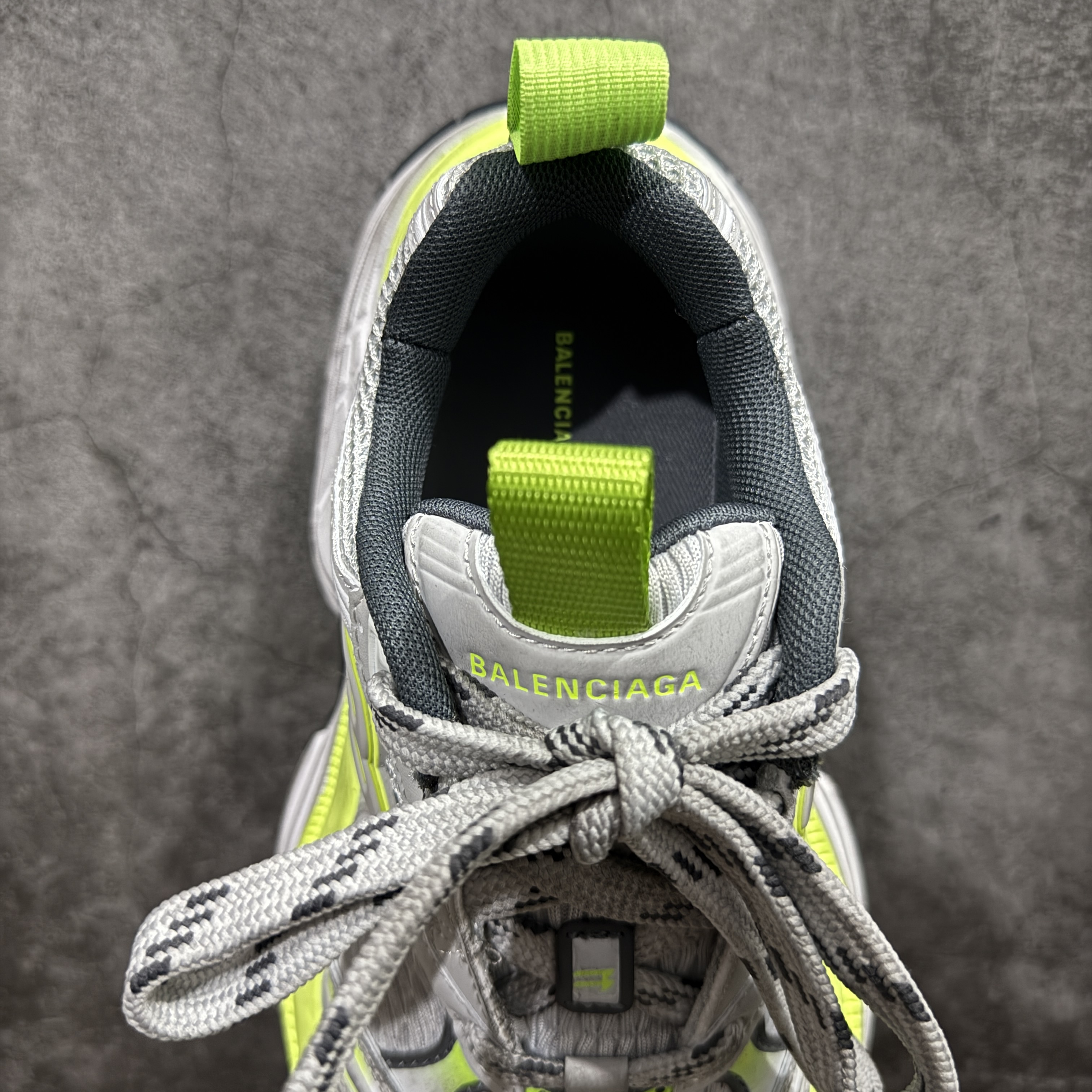 Balenciaga  巴黎世家 10XL 网布 系带 做旧 低筒 老爹鞋 运动 复古板鞋 休闲鞋 男鞋 女鞋 波鞋 灰绿色 815853W2MV29157