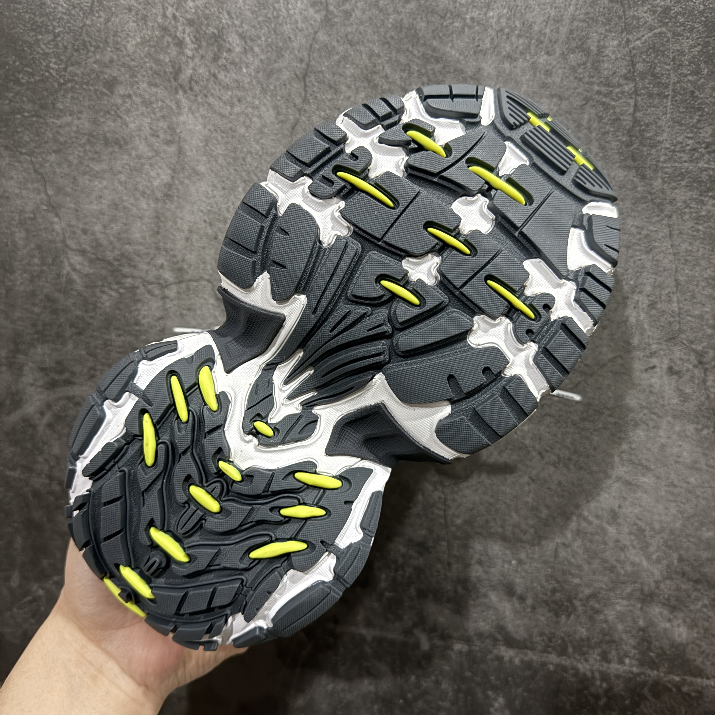 Balenciaga  巴黎世家 10XL 网布 系带 做旧 低筒 老爹鞋 运动 复古板鞋 休闲鞋 男鞋 女鞋 波鞋 灰绿色 815853W2MV29157