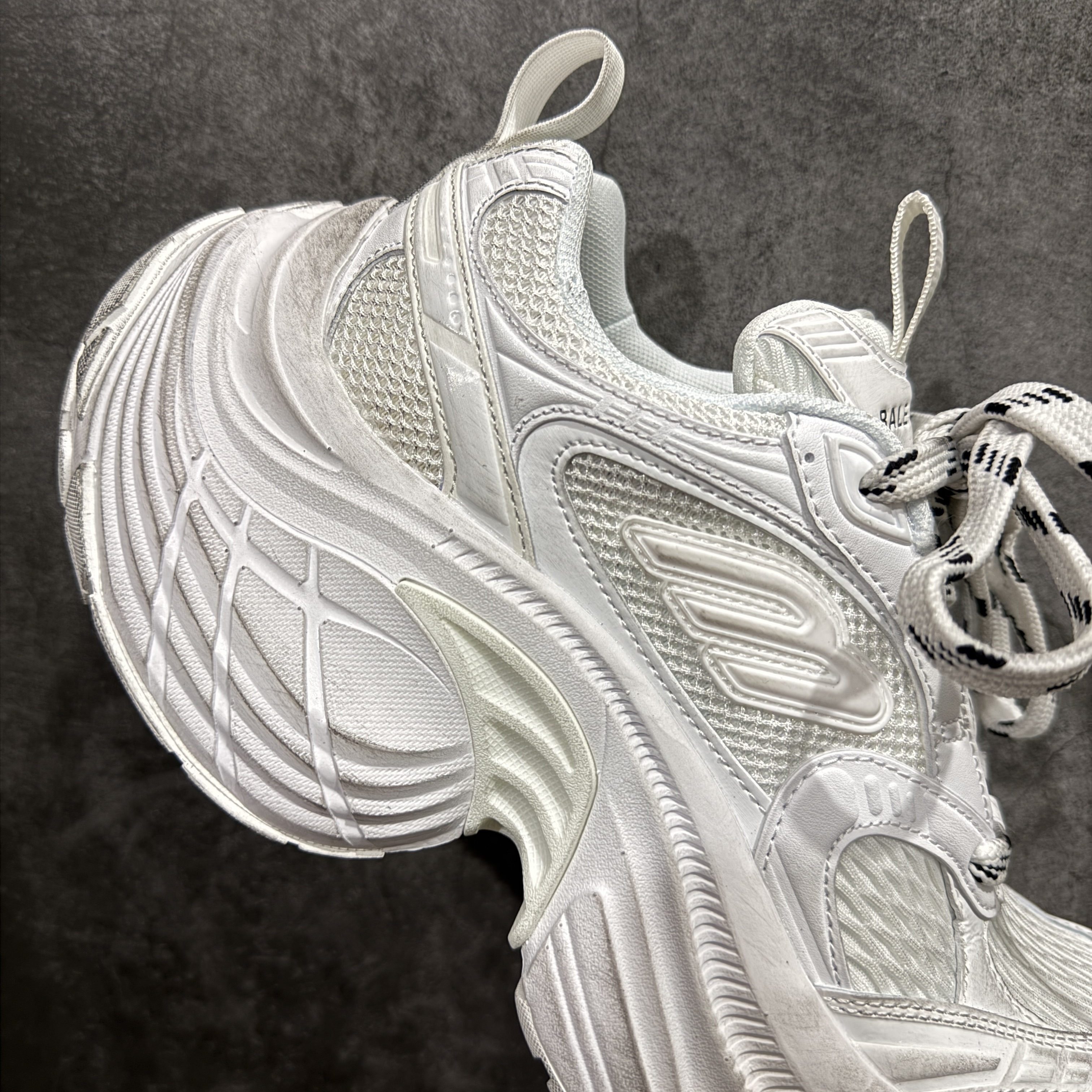 Balenciaga  巴黎世家 10XL 网布 系带 做旧 低筒 老爹鞋 运动 复古板鞋 休闲鞋 男鞋 女鞋 波鞋 灰白 815859W2MV29000