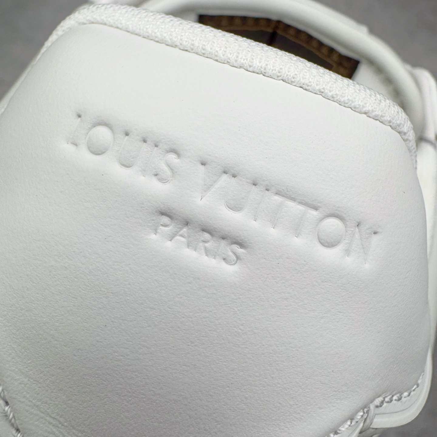 LOUIS VUITTON Buttersoft LV NIGO 路易威登 低筒 生活休闲鞋 板鞋 运动鞋 男鞋 女鞋  白色 1AIKDD